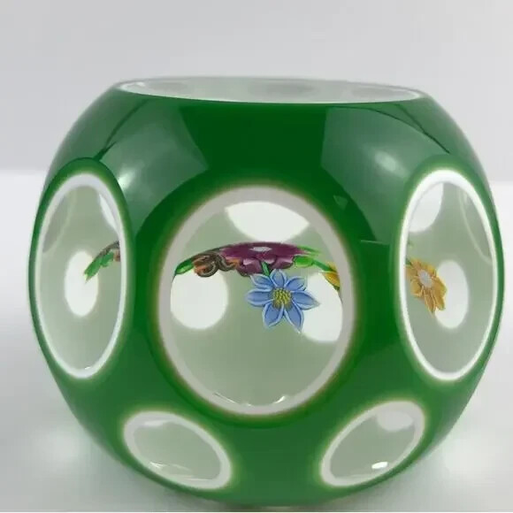 Perthshire 1989C Double Overlay Lampwork Flower Bouquet Faceted Paperweight