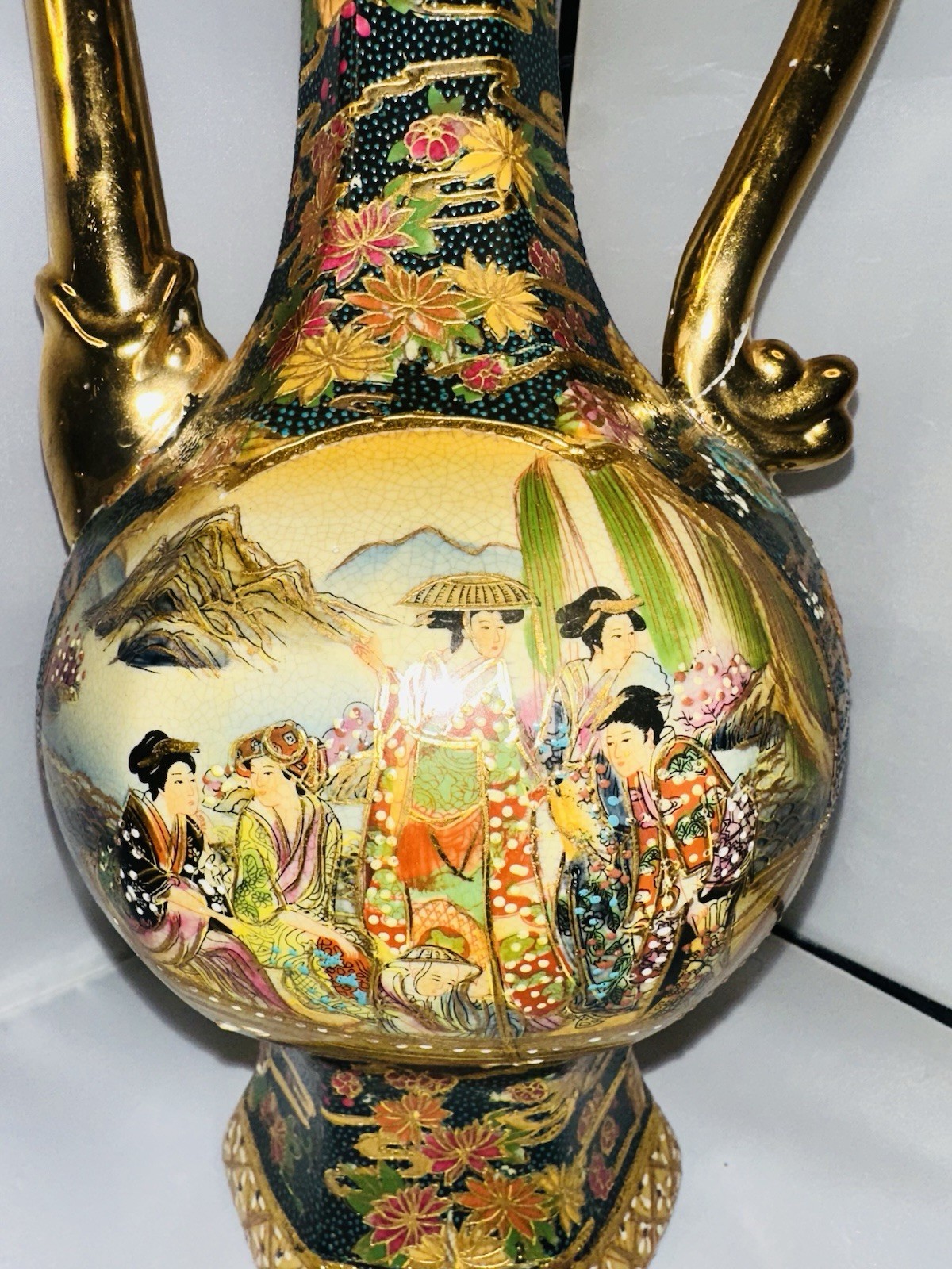 Vintage Royal Satsuma Hand Painted Vase#excellent condition #brilliant colors