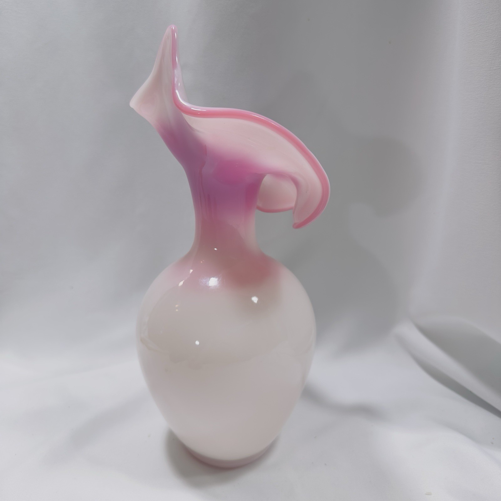 Art Glass Jack in the Pulpit White Pink Purple Ombre Glass 10.5″ Vase Wavy