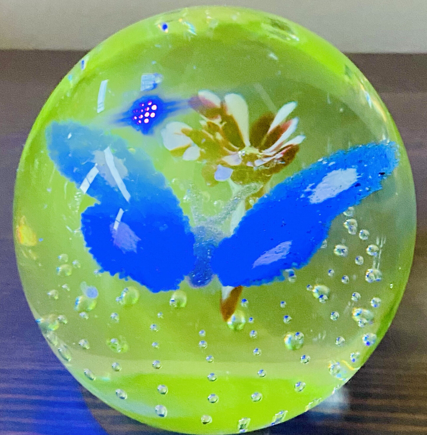 Vintage Peter Gentile Glass Butterfly on Frit Paperweight Ice Pick Flower 3.3”H