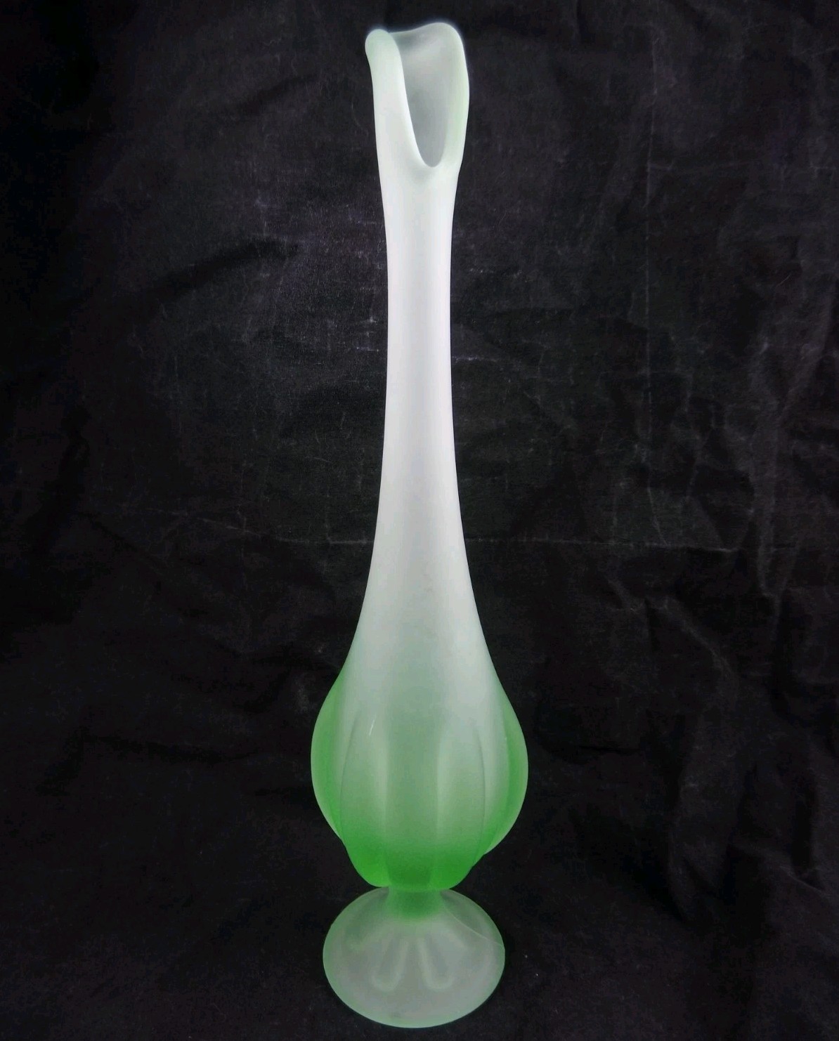 11.5″ Viking Glass Vintage MCM Epic Frosted Satin Spring Green Swung Vase