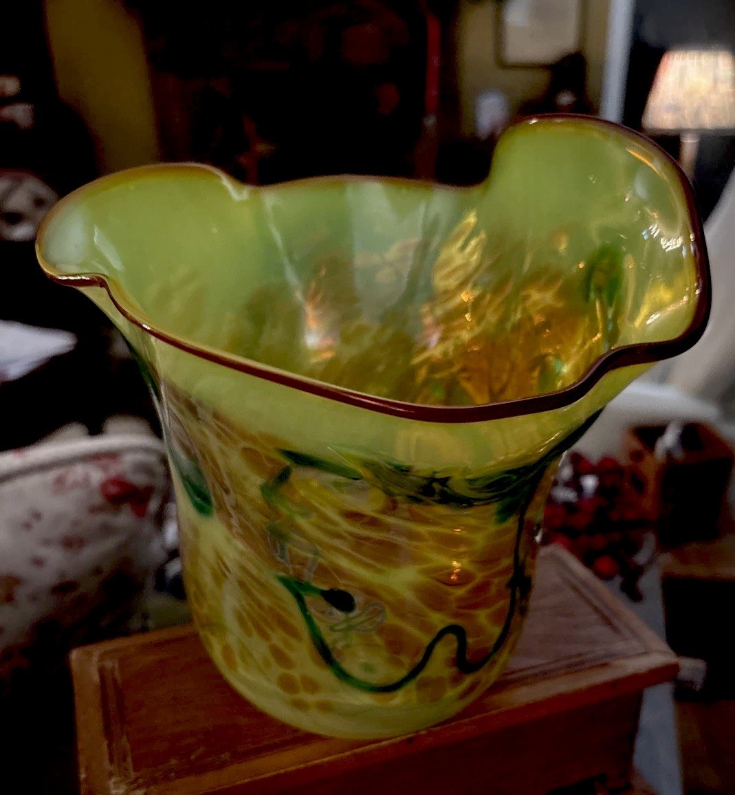 Beautiful Vintage Lime Green/Golden Art Glass Vase Amazing Color Swirls