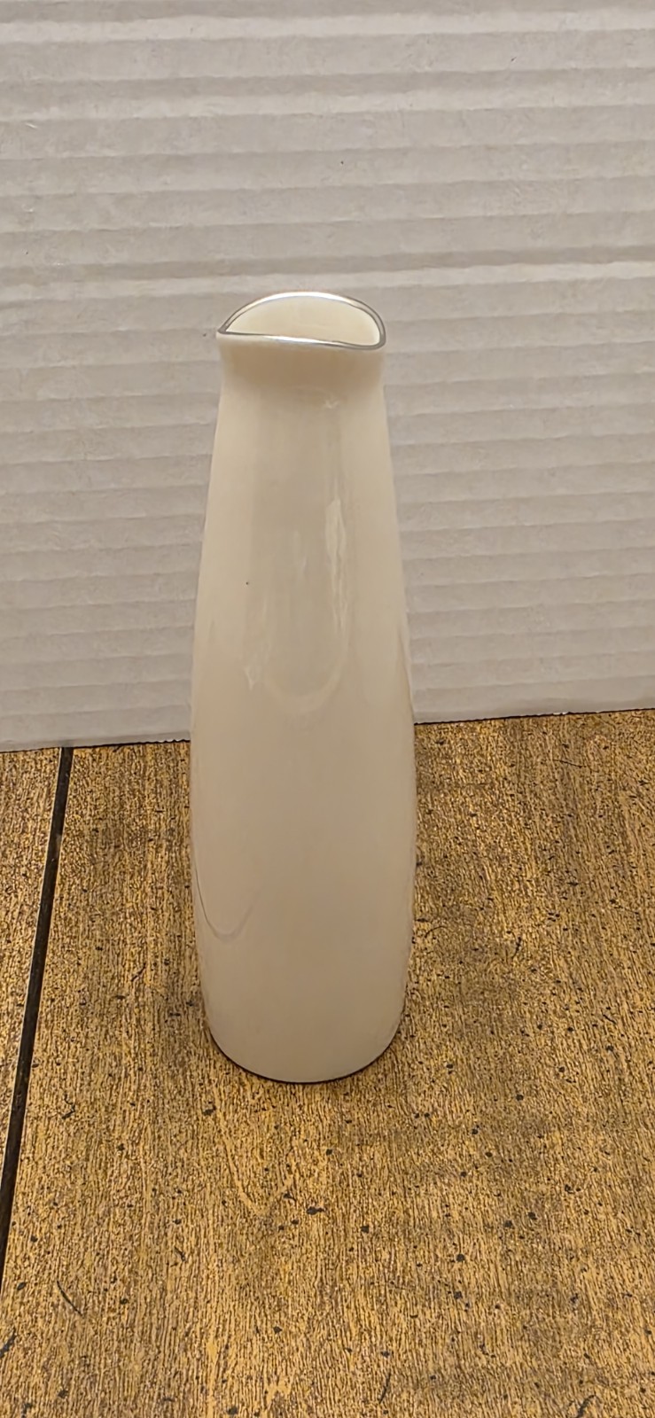 Franciscan FINE CHINA Pottery 6″ White Bud Vase MADE IN USA VINTAGE SMALL