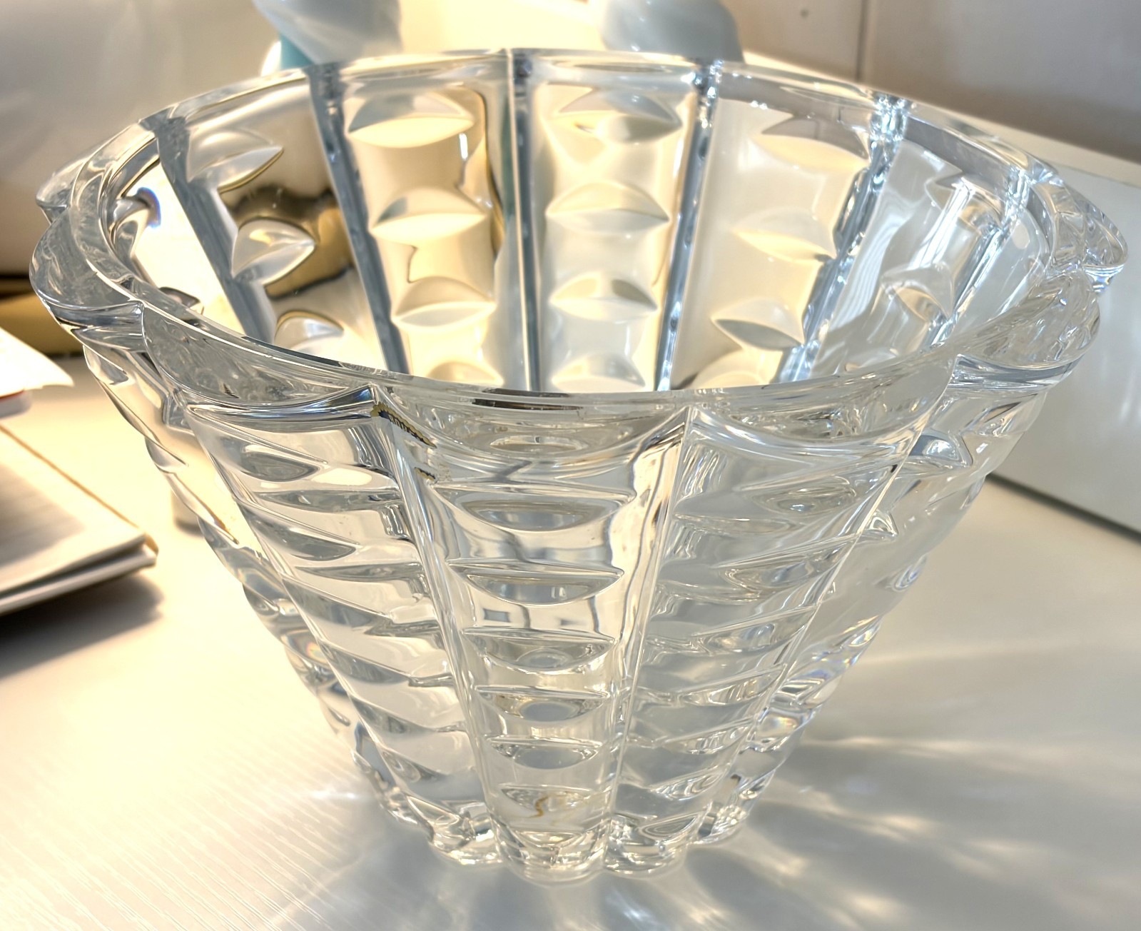 Mikasa Celebrations 24% Lead Crystal Facets 9″ x 6″ Heavy Bowl-Stunning