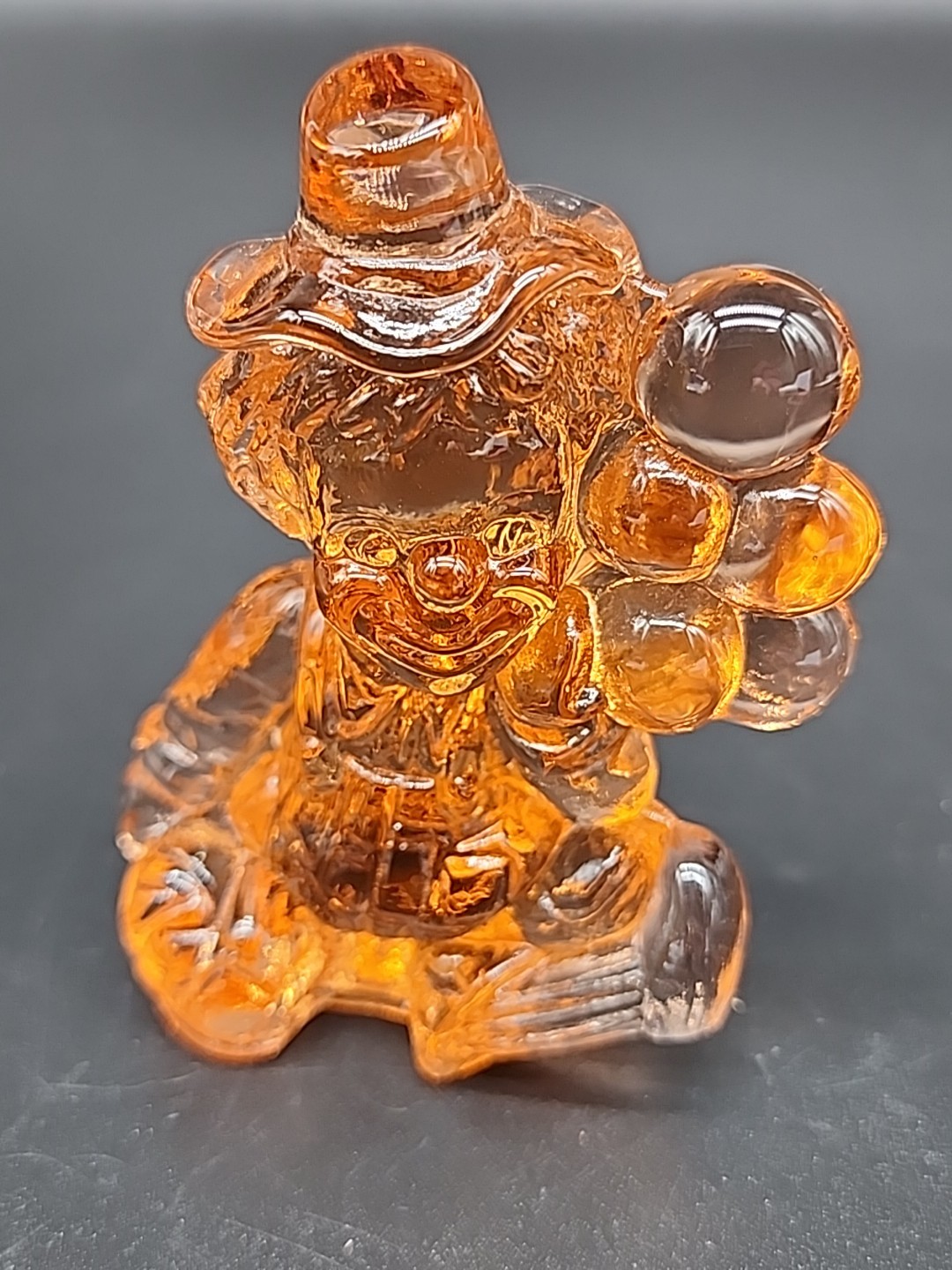 MOSSER GLASS 3.5 IFFY CLOWN W/ BALLOONS TRANSLUCENT PEACH