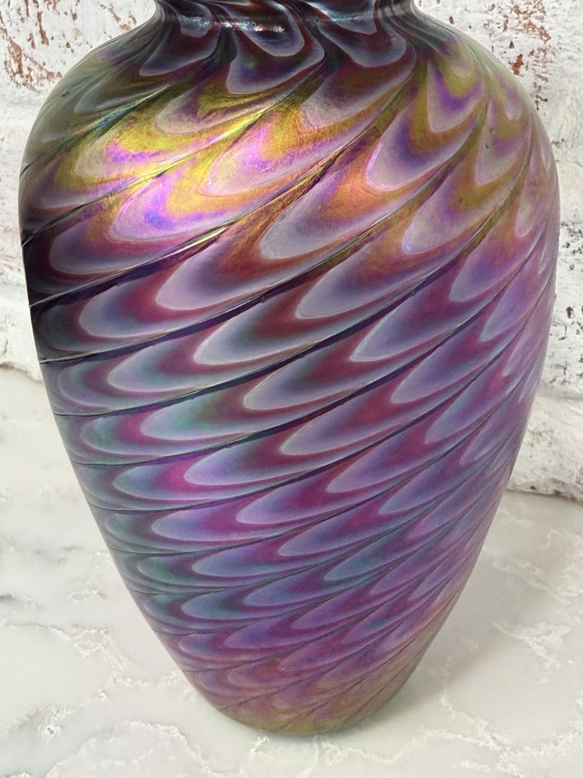 1994 Glass Eye Studio Mt. St. Helens Iridescent Pulled Feather Optic Vase Blown