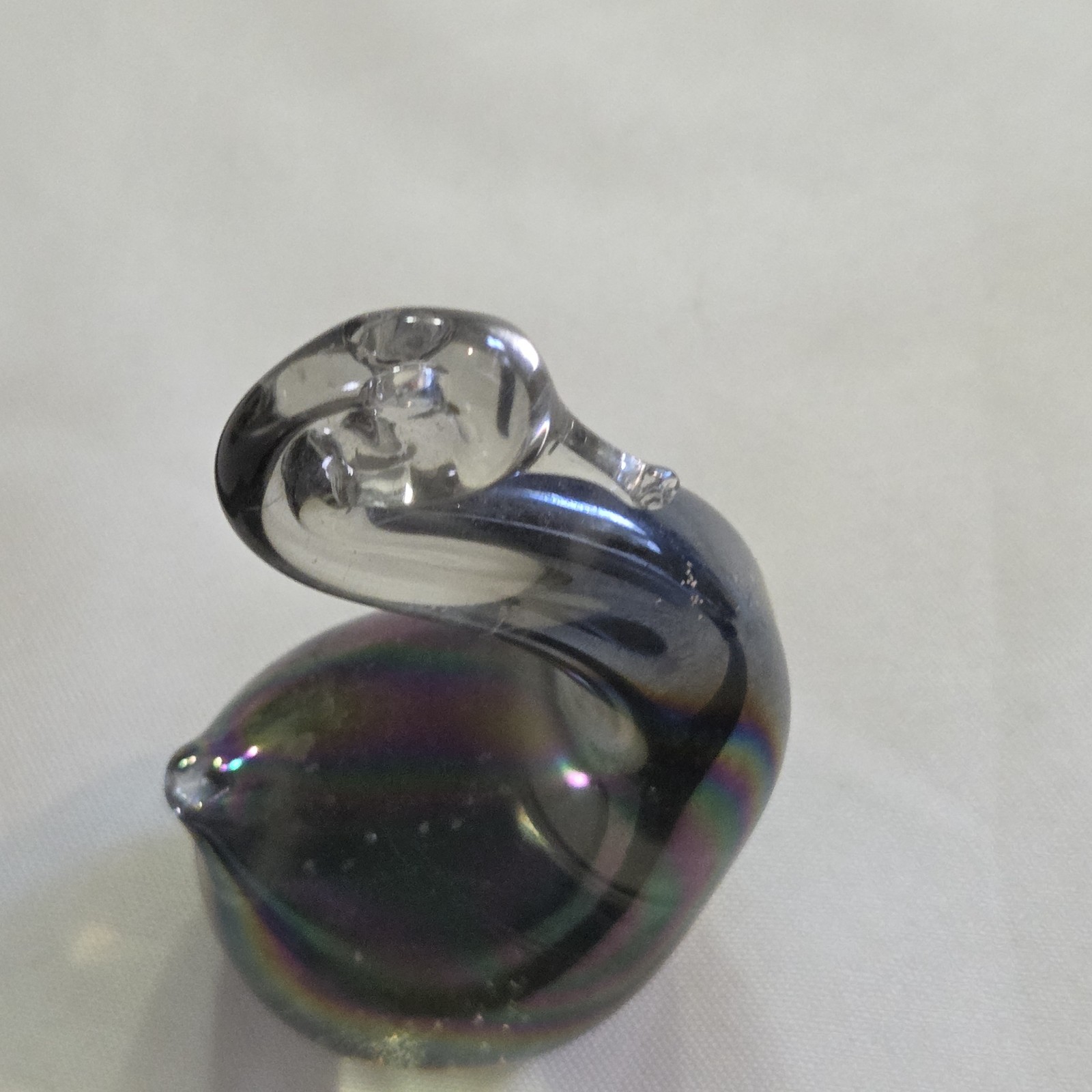 Vtg Rainbow Oil Slick Gray To Clear Hand Blown Glass Swan Paperweight 4”