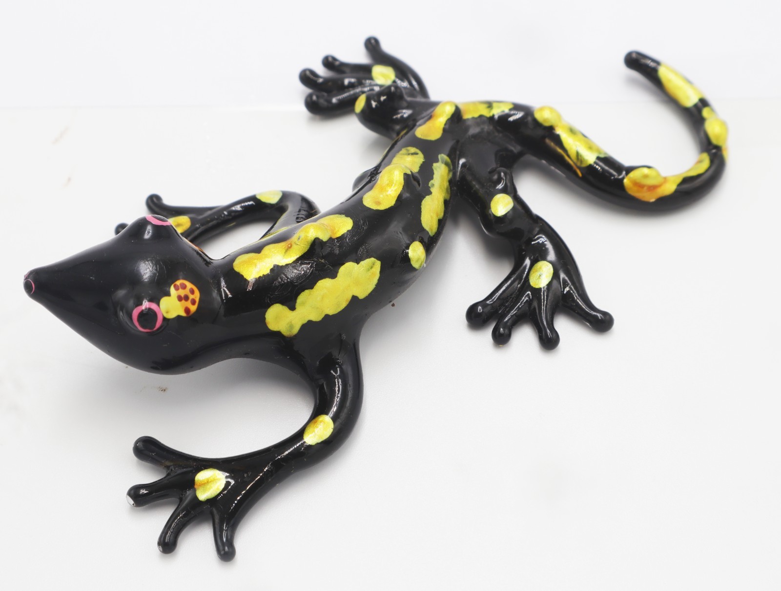 3.7″ Long Blown Glass Gecko Lizard Art Figurine Unique Artistic Home Decor