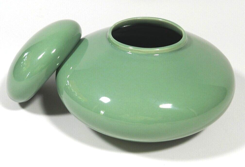 Vintage MCM Jaru California Pottery Lidded Mid Century Modern Jade Green