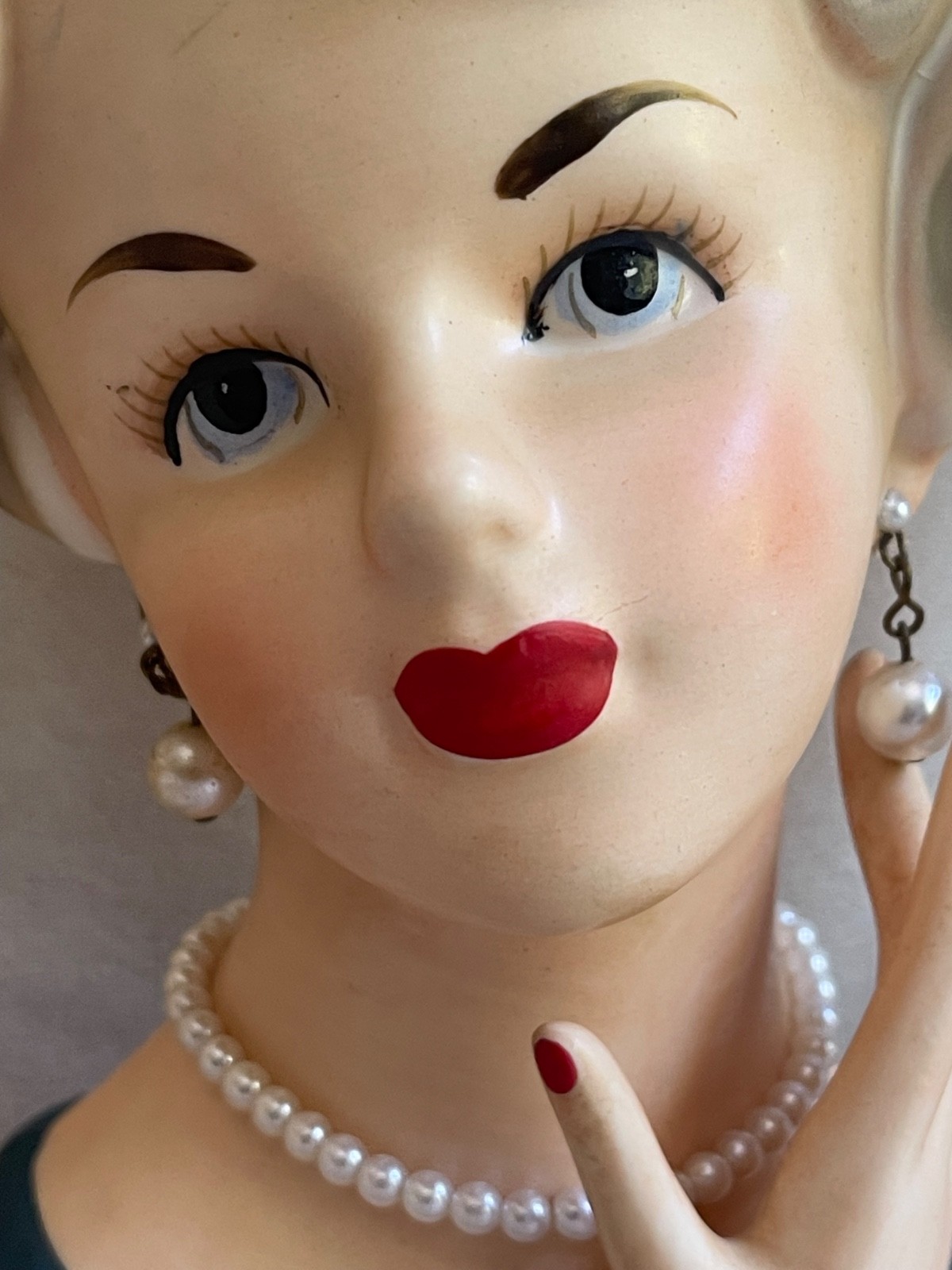Vintage Ardco Lady Head Vase C1545 Blonde With Hand Pearl Necklace Earrings