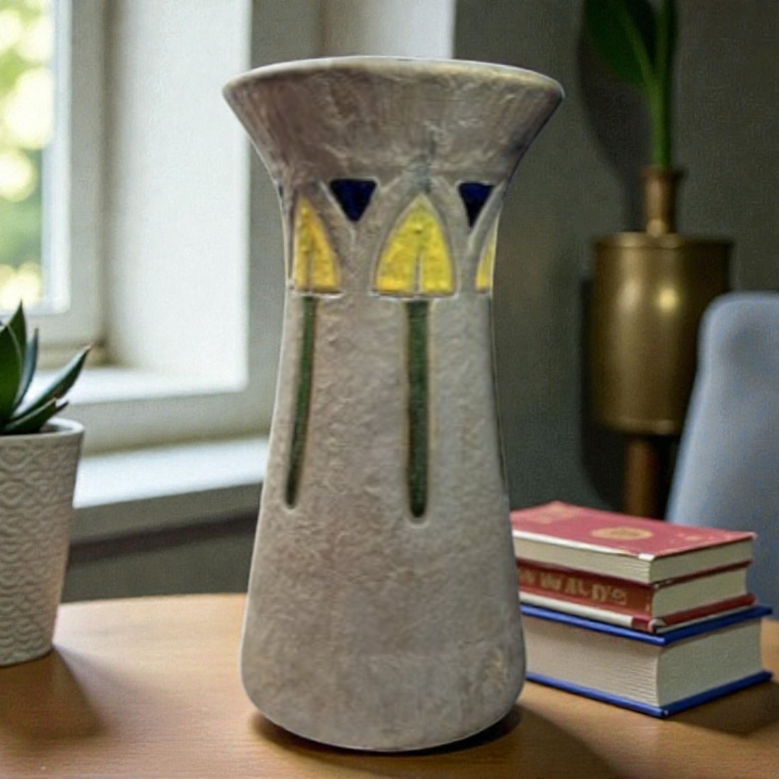 Roseville Pottery Mostique Arrow Vase #164 15″ Tall Chipped W/ Crack READ