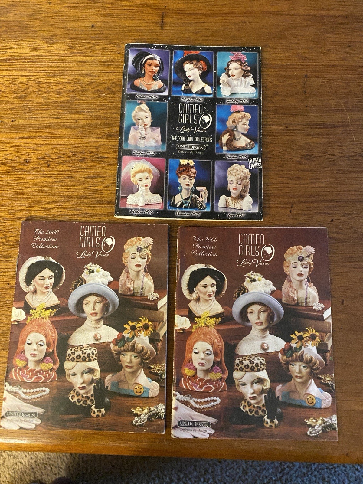 Cameo Girls Lady Vase Vases Booklets 2000 2001 United Design