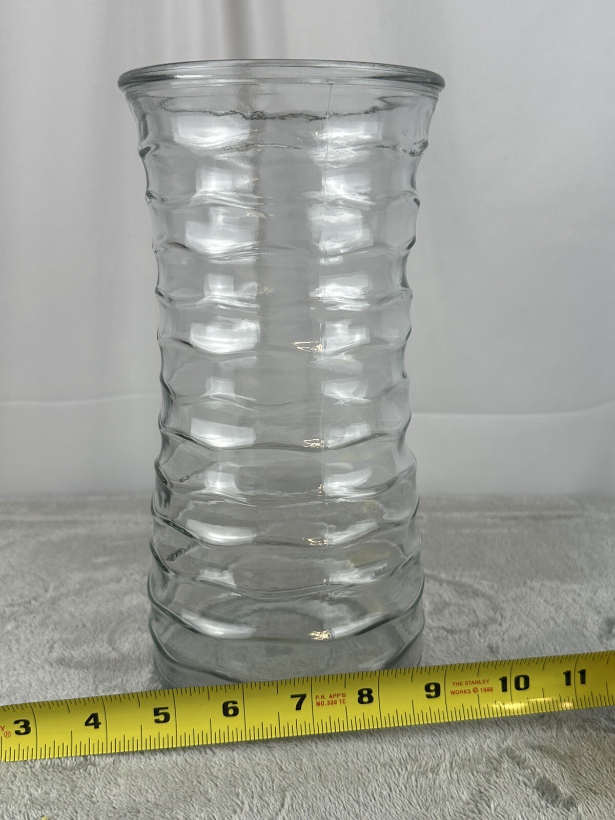 Unbranded Clear Textured Pattern Gathering Vase
