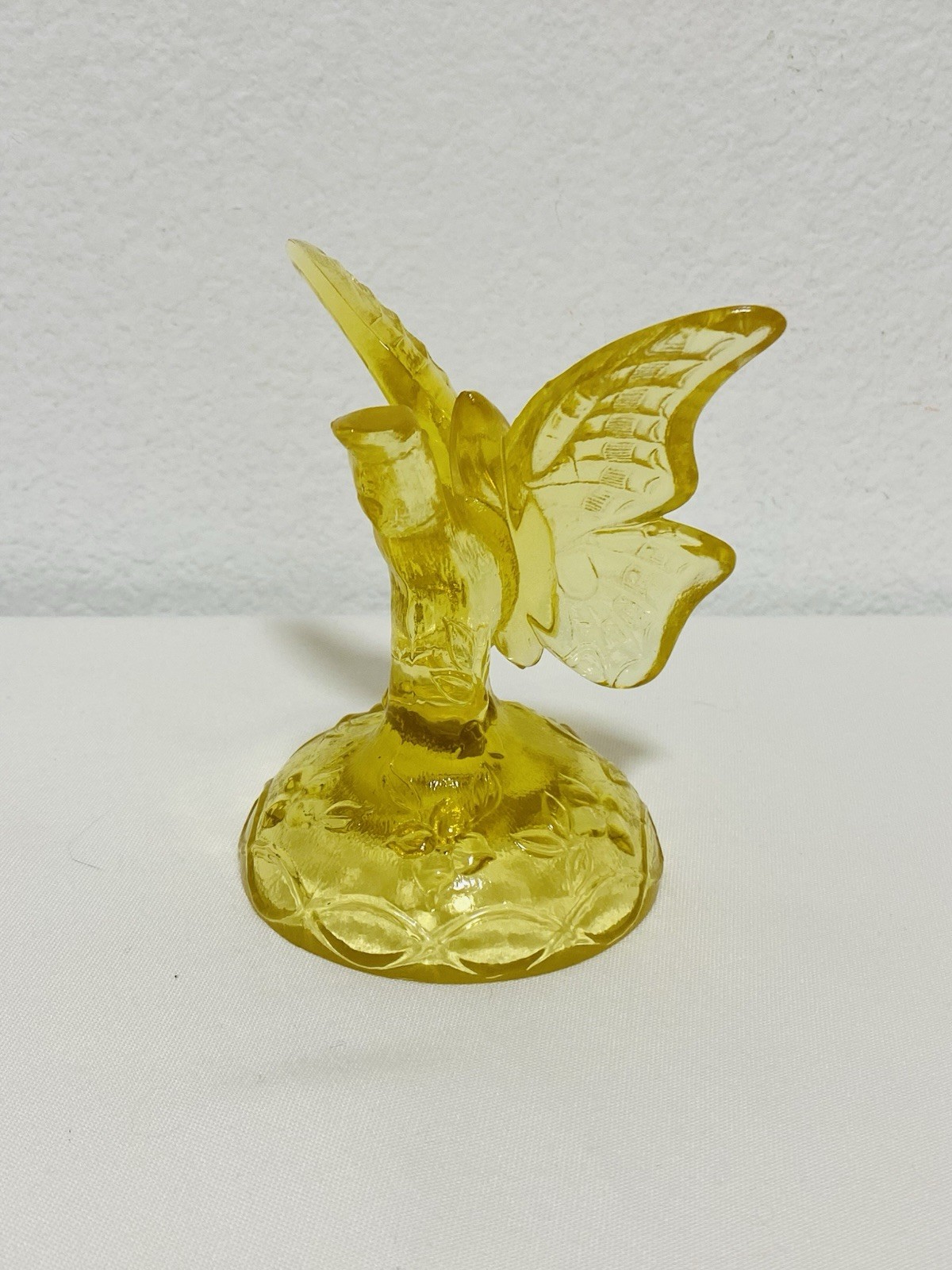 Vintage Fenton Yellow Butterfly in Flight Glass Branch Round Base Ring Holder