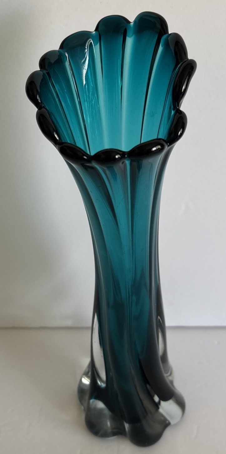 Vtg Peacock Blue Art Glass Vase 12” Tall Ribbed Scalloped Murano Style Heavy