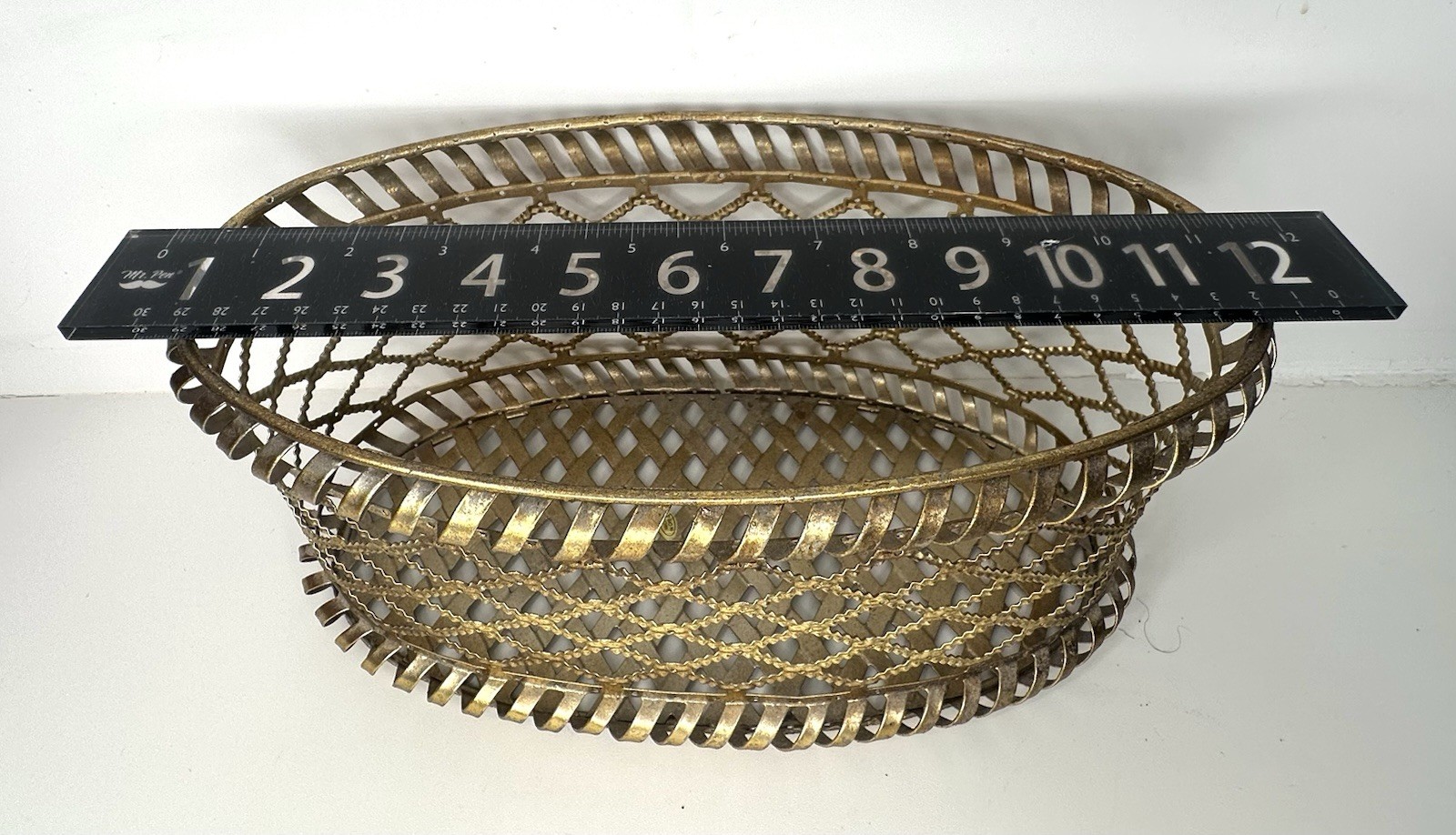 VTG 1950 Metal Oval Lattice Gold Openwork Fruit Bread Basket Diamond Pattern 12″
