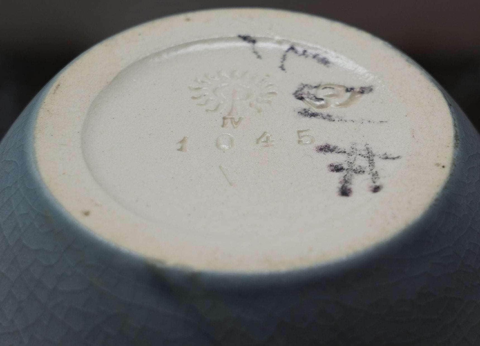 Edward Diers (1871 – 1947) 1904 Rookwood Vellum Vase