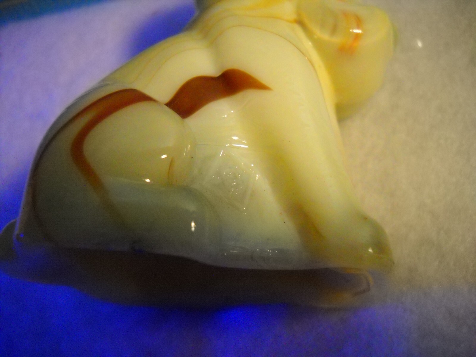 Vintage Boyd Art Glass Pooche Dog Old Ivory Slag #45 May 1981