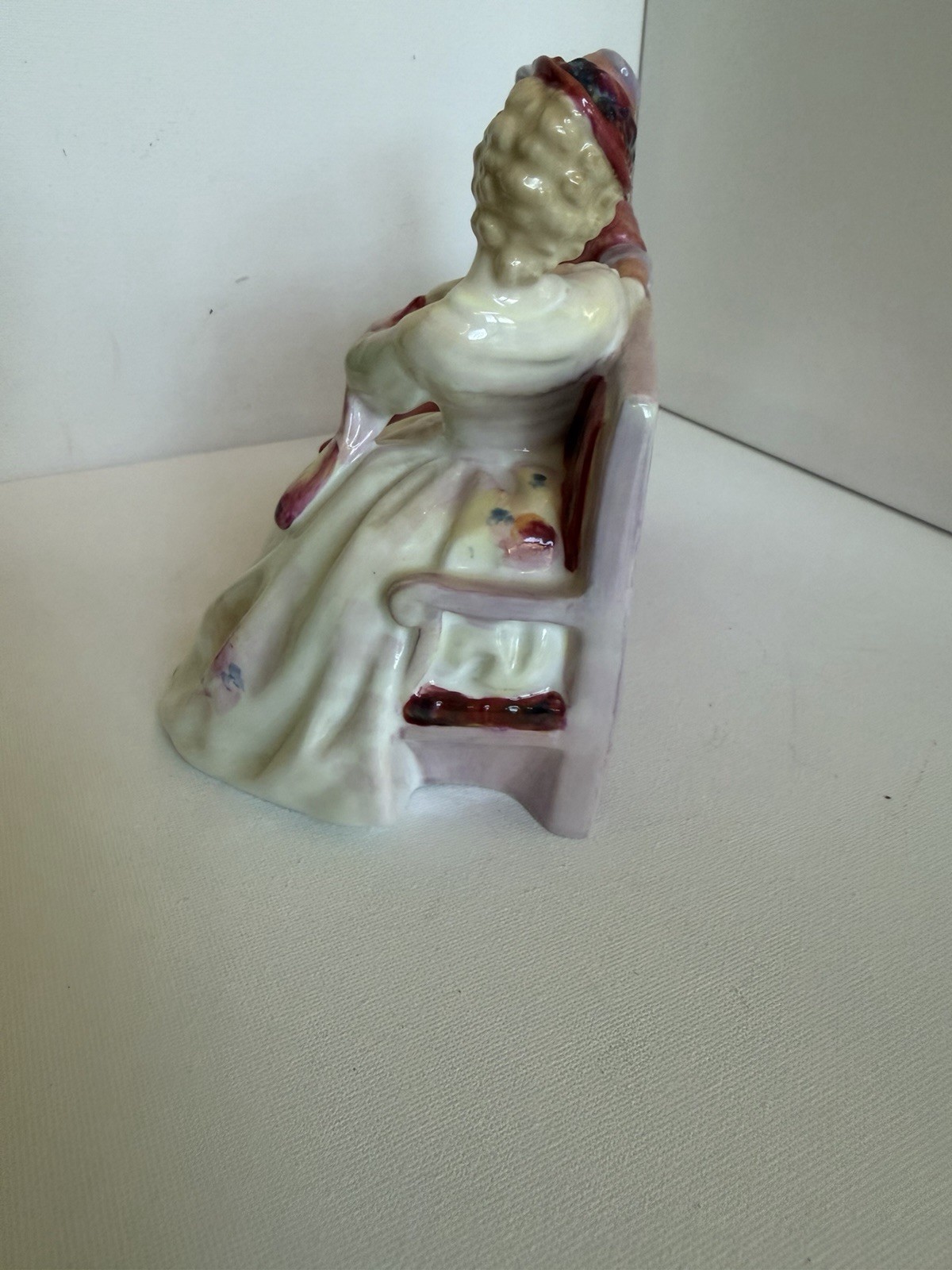 Royal Doulton The Gossips HN2025 Bone China Figurine England 9in