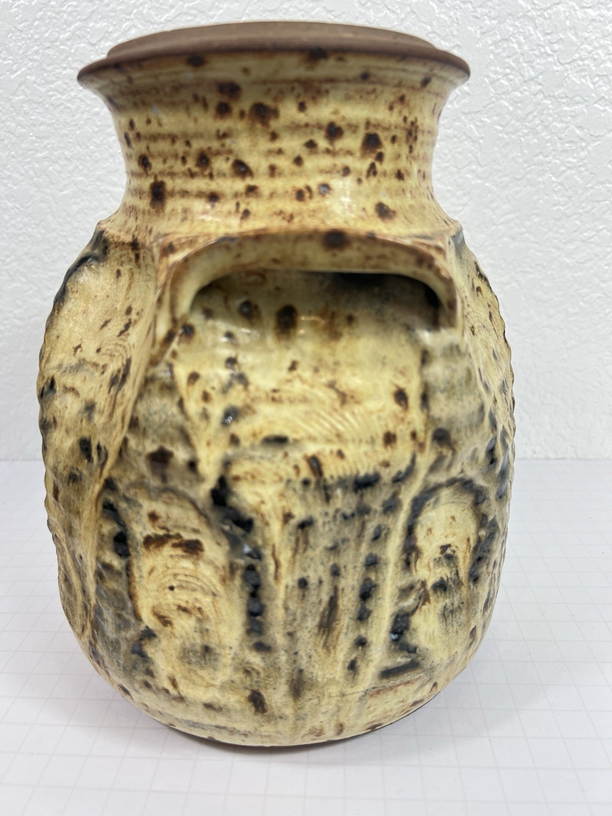 Catherine Cariaso Signed Large Pottery Vase Natural, Alligator, Safari Decor