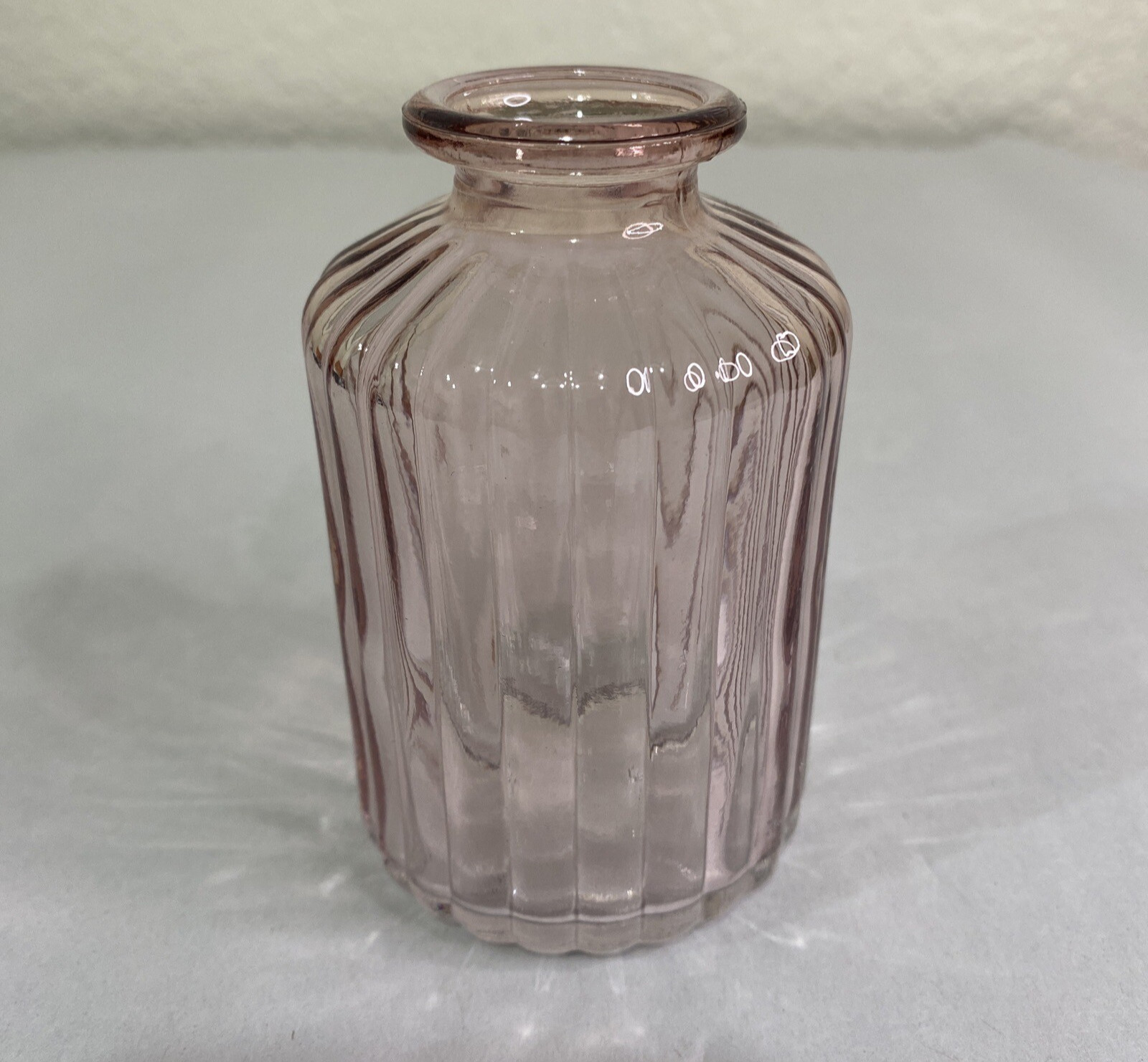 Small Flower Glass Bud Vase Purple Mauve Ribbed Design 8″ x 2.5″ Home Decor