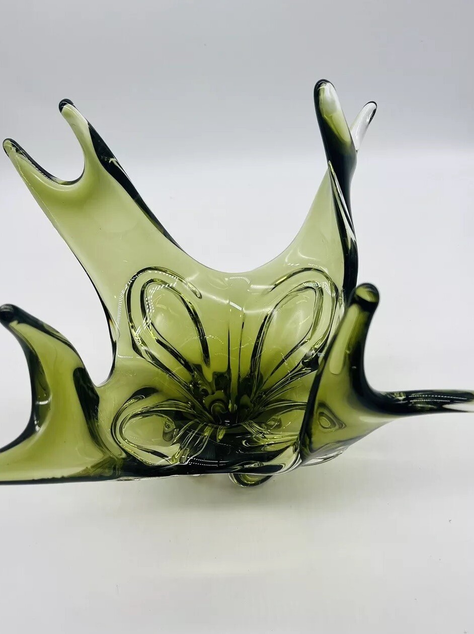 VTG CHALET Lorraine SPLASH 8 Point Olive Green to Clear Art Glass Large Vase