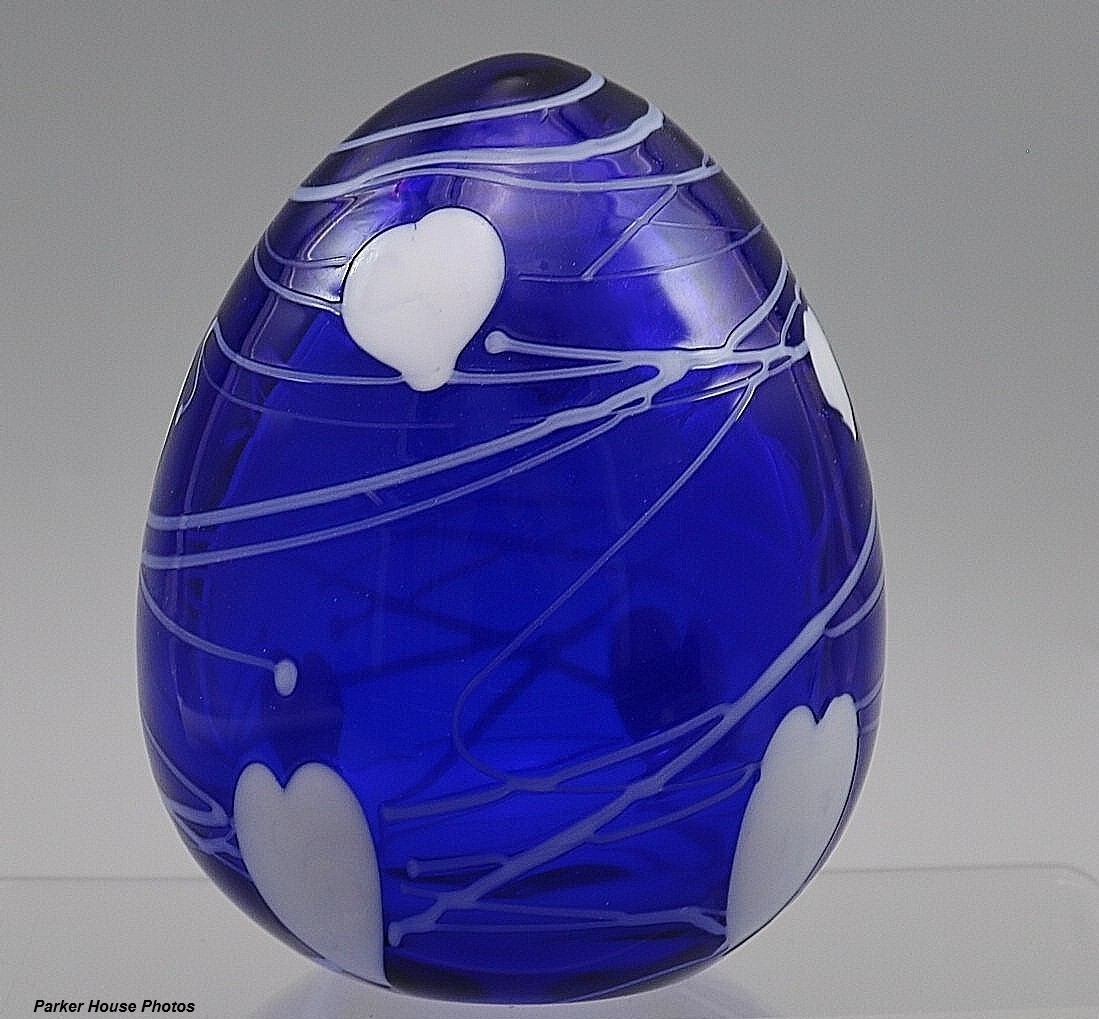 Fenton-Dave Fetty Blue Cobalt Hanging Hearts & Vines Egg Paperweight-1994-OOAK