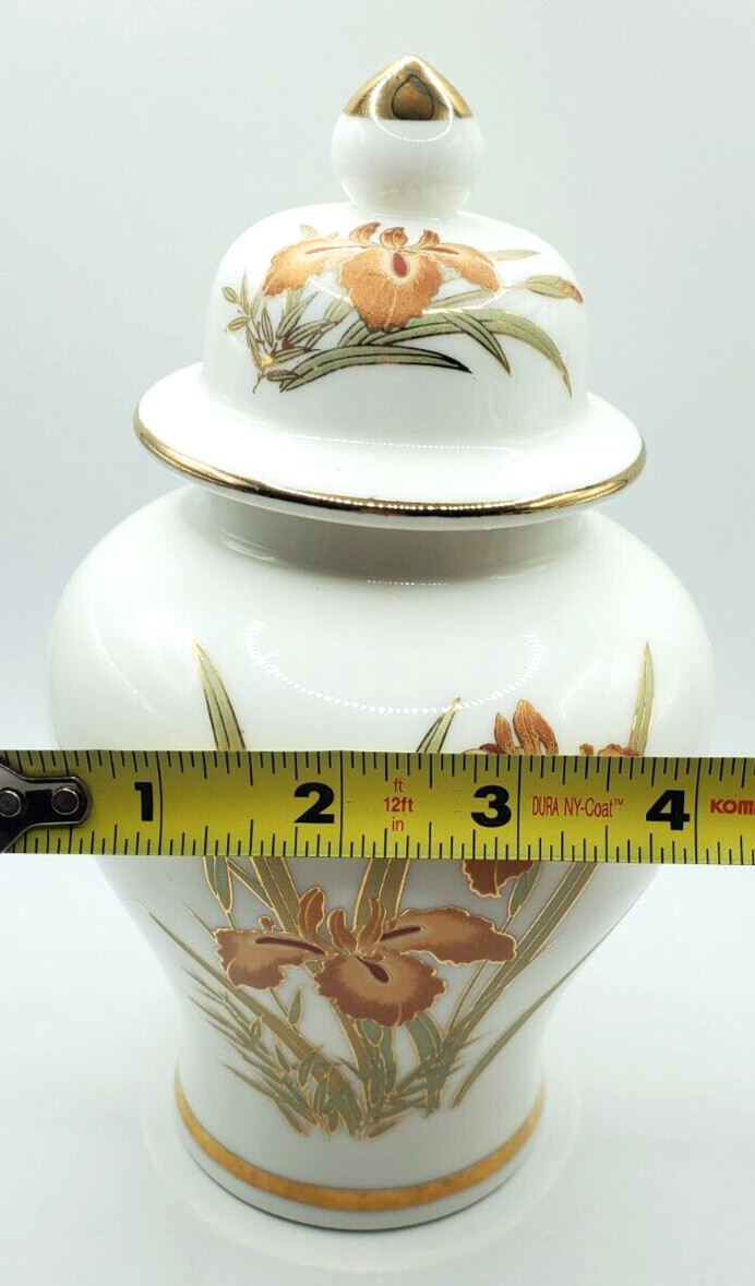 Lidded Ginger Jar Vase Iris Gold Gilt Japan Fine China