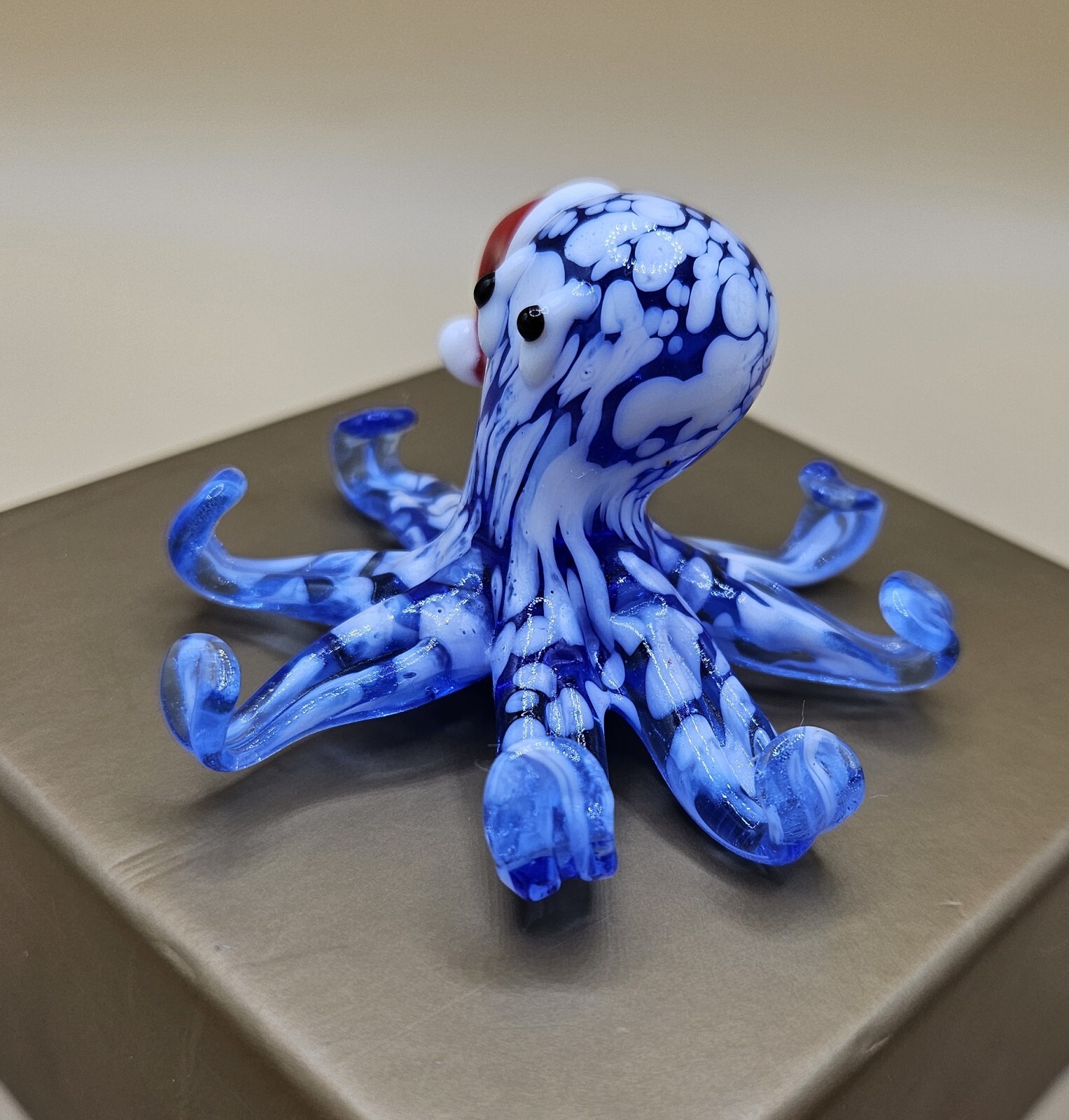 Ocho the Octopus, in original box, with Santa Hat – Art Glass, Christmas