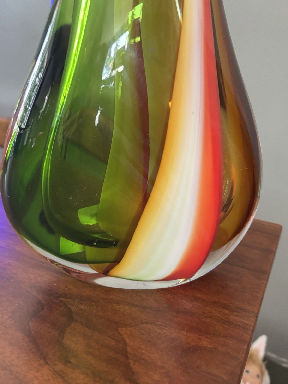 Gorgeous Murano Style Teardrop Glass Vase, 11″ Tall Red White Green Yellow