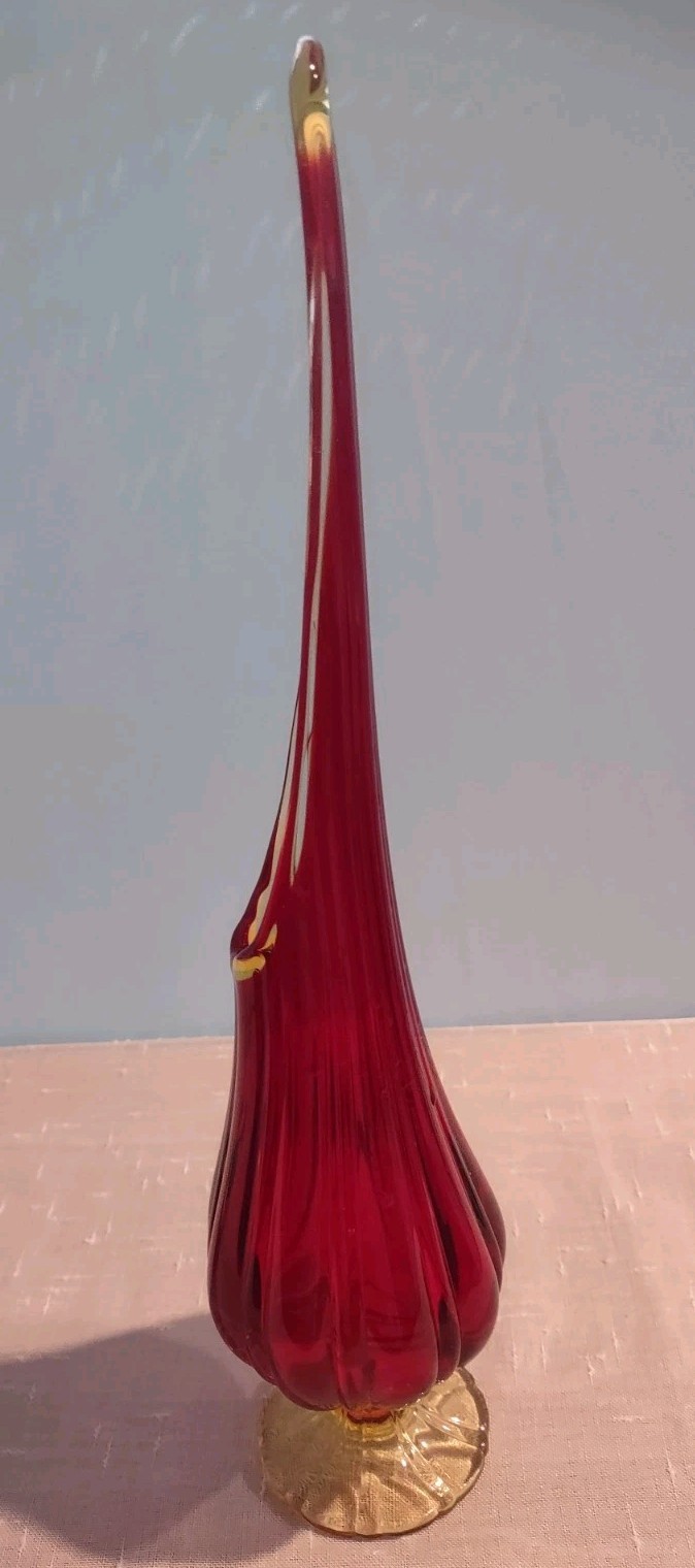 Vintage L.E. Smith Swung Vase Amberina 15″