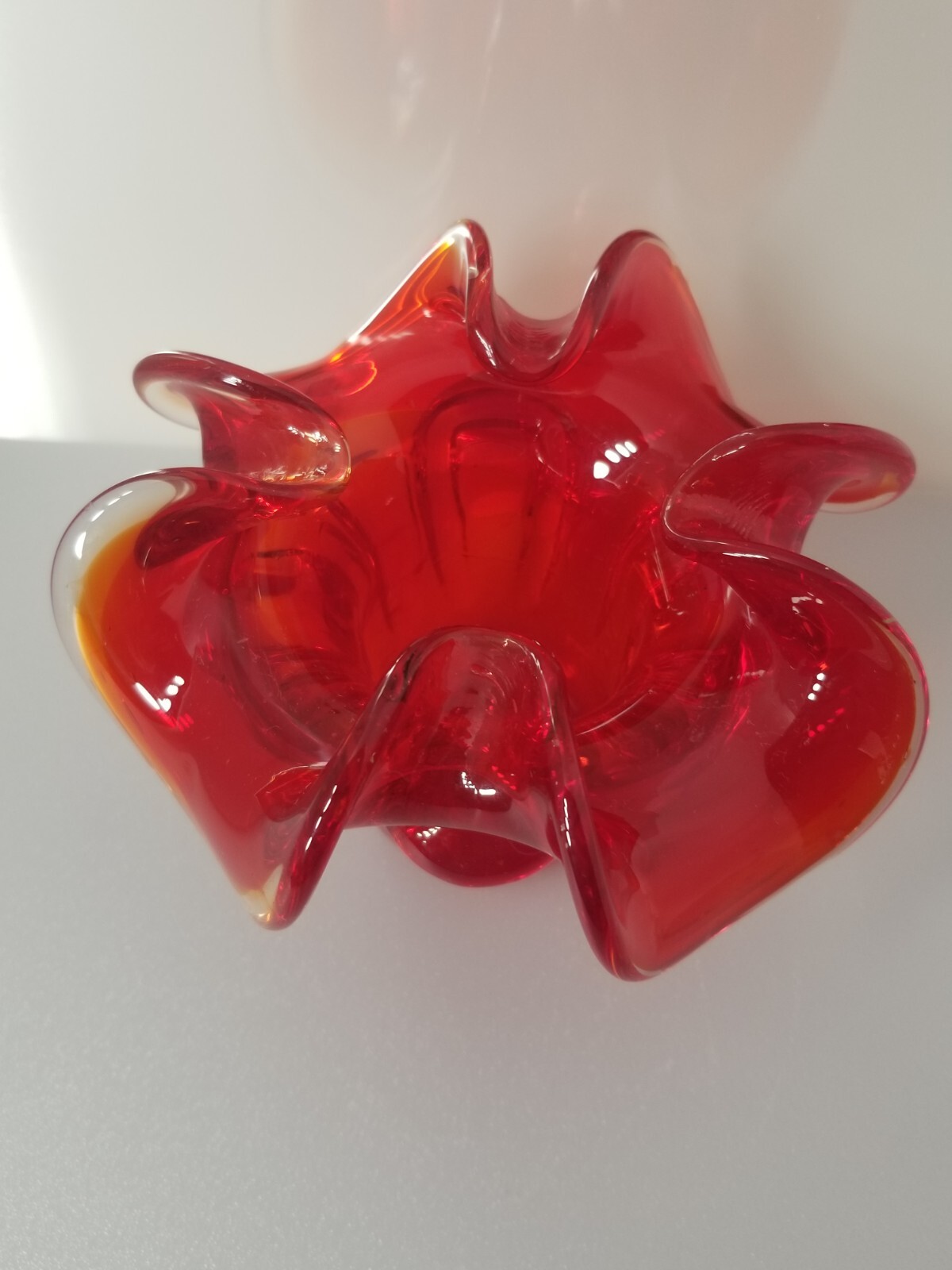 Art Glass * Pedestal Flower Tall Ashtray/Bowl Red * Cased glassroom * 4″ 070