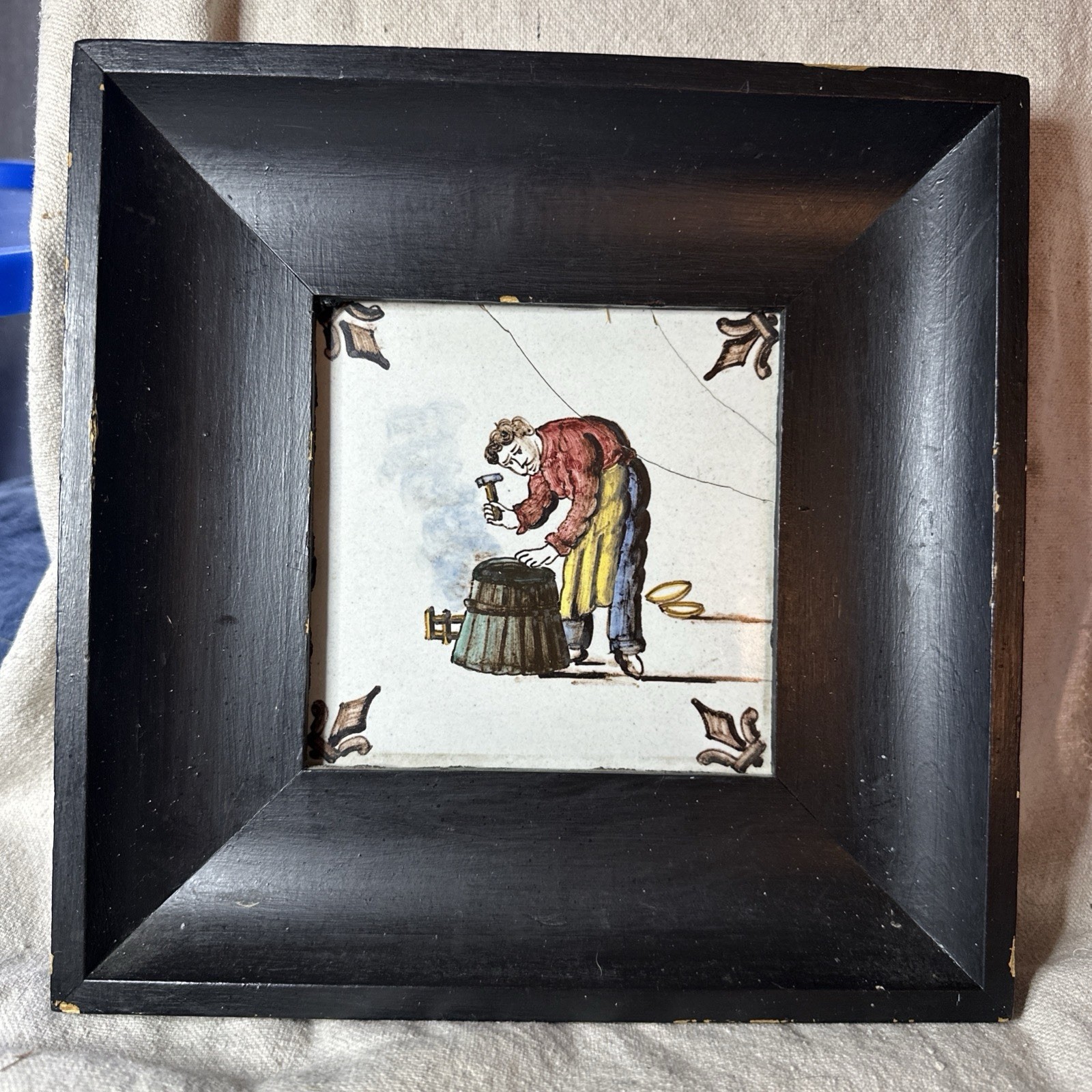 polychrome TILE MAKKUM Tichelaar Delft Holland Barrel Maker 9 1/4” X 9 1/4”