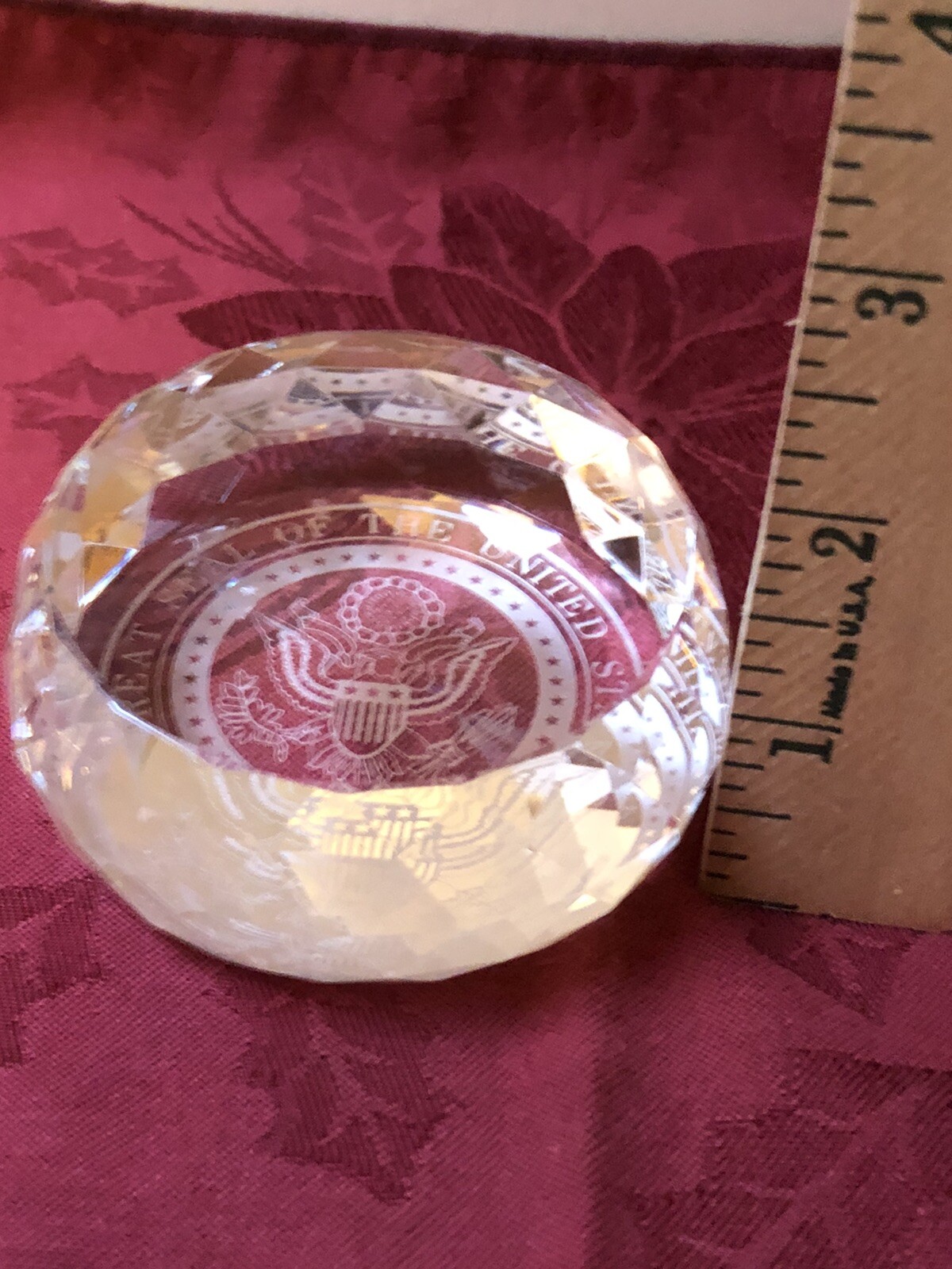 3” ROUND CRYSTAL PAPERWEIGHT GREAT SEAL OF THE UNITED STATES EAGLE DESK ACCESSOR