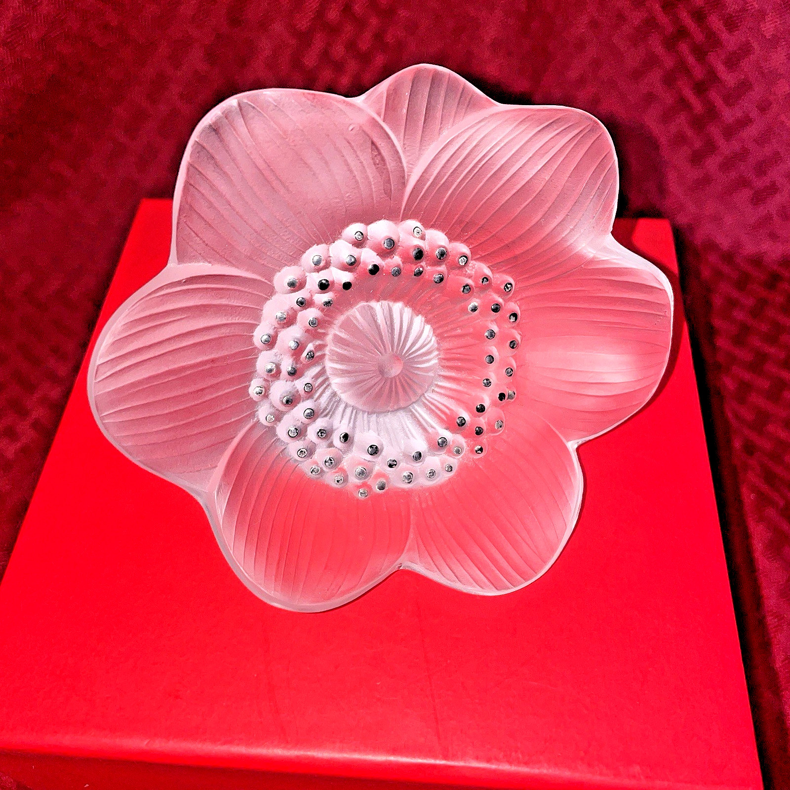 ANTIQUE LALIQUE FROSTED ANEMONE WIITH CLEAR STEM – NIB
