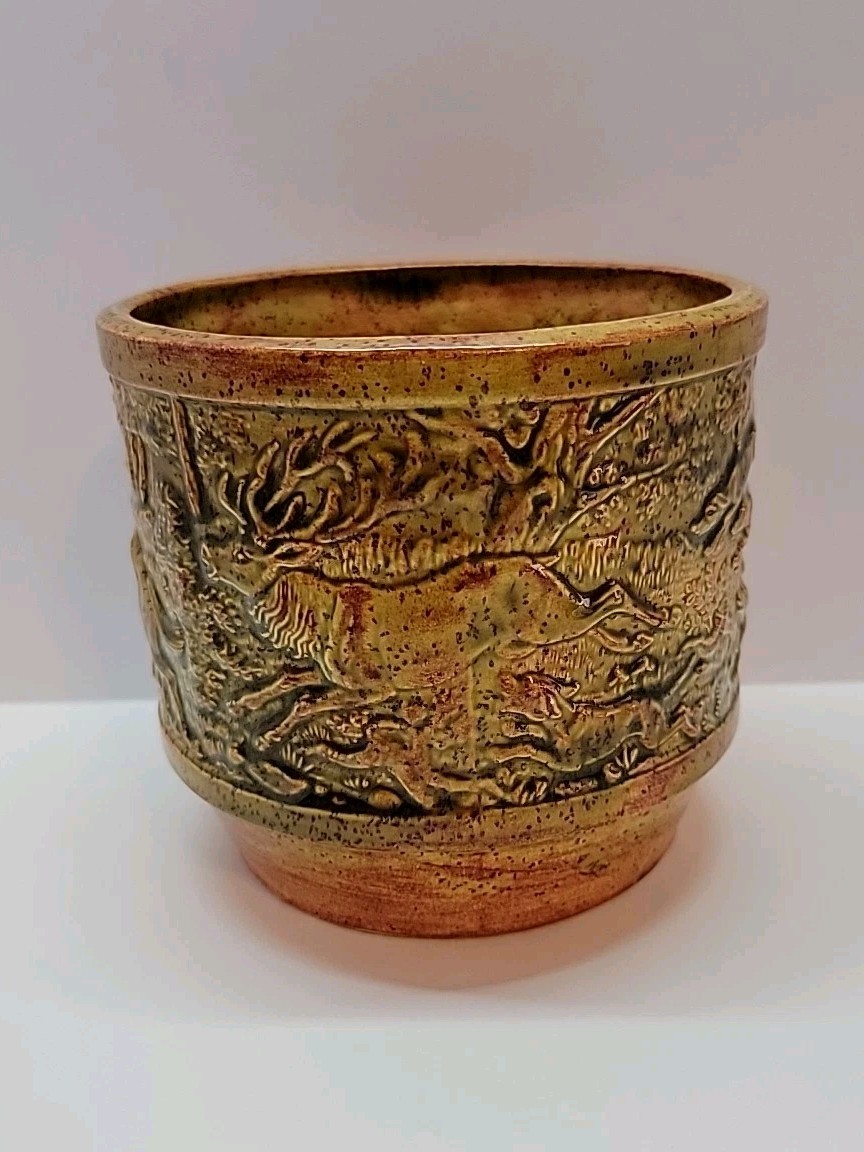 Heirloom Mold Pottery Vase Elk Hunt Vintage