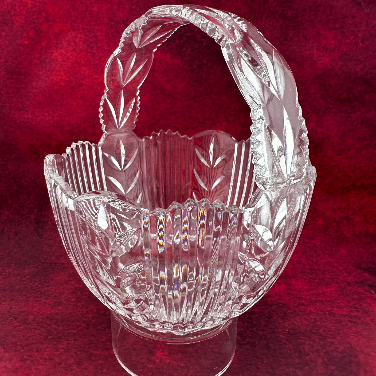 CRYSTAL CLEAR GENUINE 24 % LEAD CRYSTAL 9 ” BASKET, MADE IN POLAND