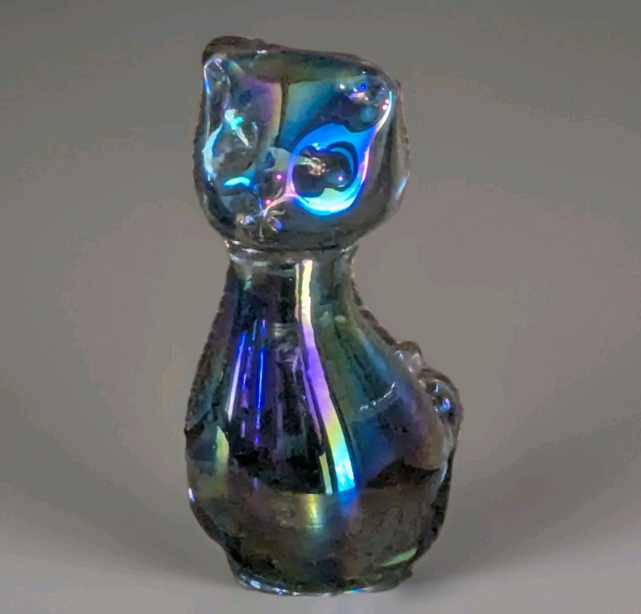 Art Glass IRIDESCENT GLASS CAT Paperweight 4″ Figurine Purple Blue Green