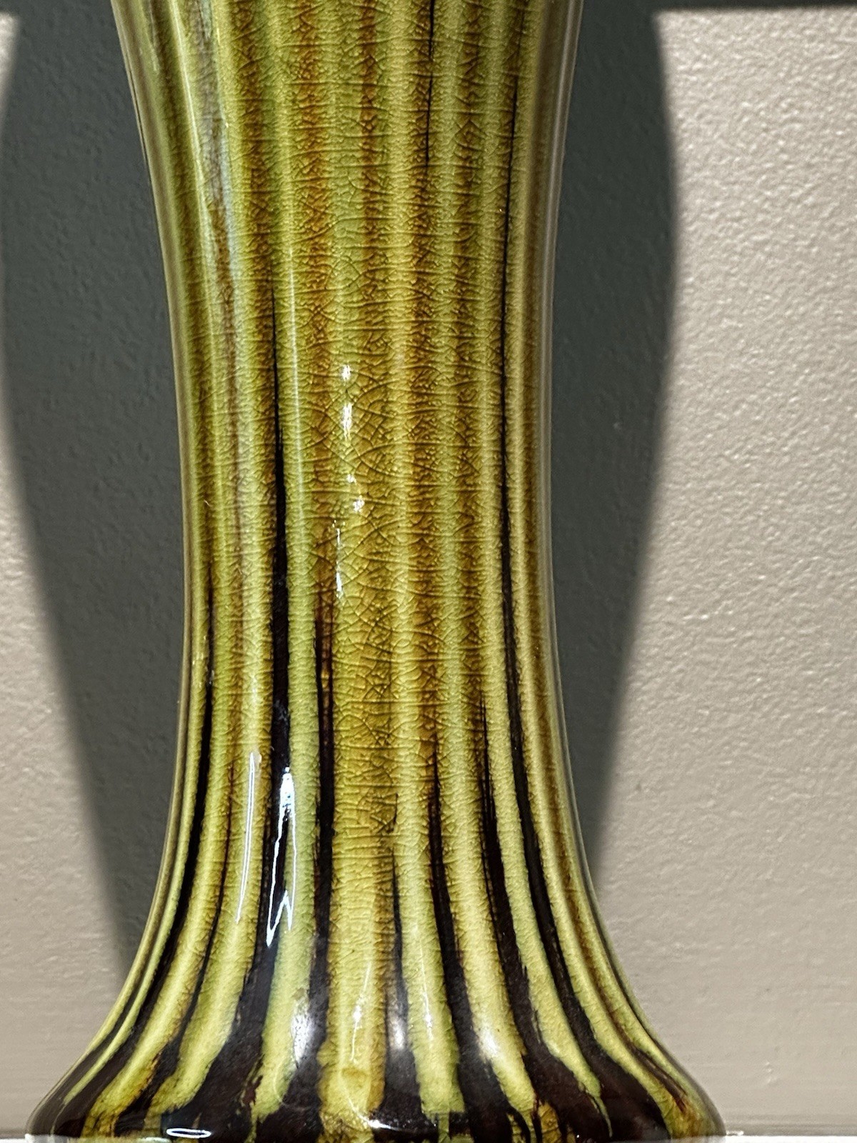 VTG MCM Studio Art Pottery Drip Glaze Fluted Vase 17.5″ Green/Rust