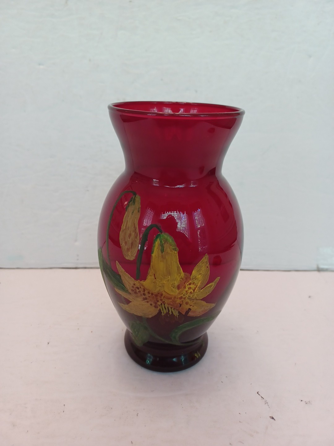 Ruby Red Hand Painted “Floral Lily” Glass Vase 6.5″ Tall Unmarked Used