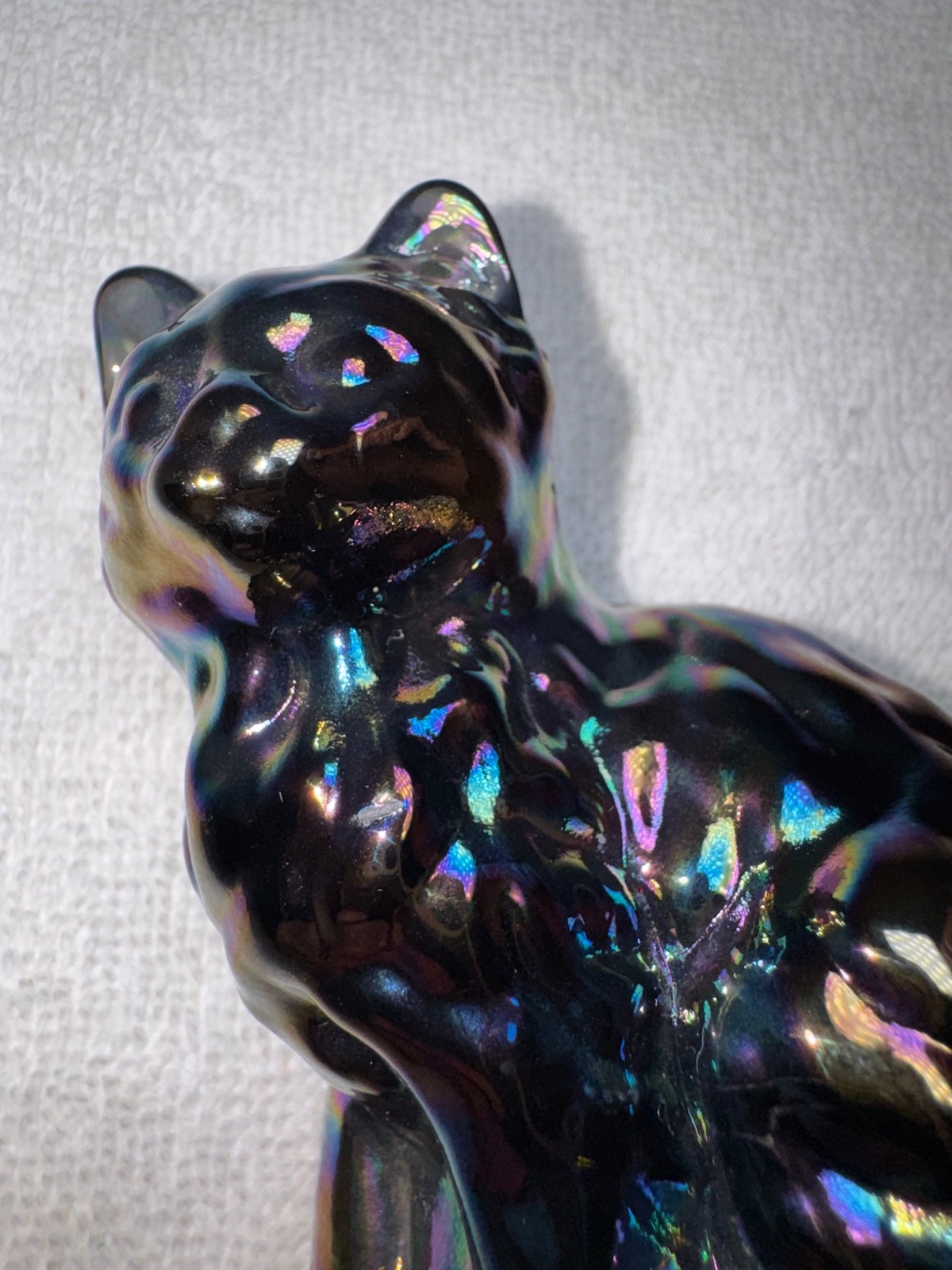 Mosser Smoke Titanium Carnival Glass Persian Cat Figure Iridescent 3″