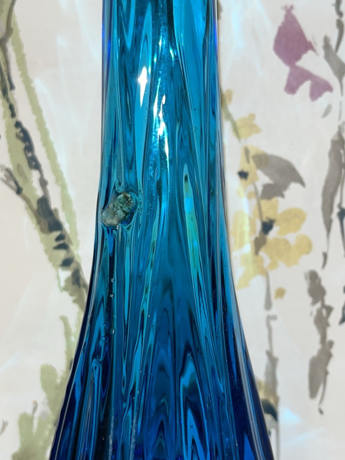 Vtg 1960’s L.E. Smith 16” Blue Moon And Stars Swung Vase With Manufacturing Flaw