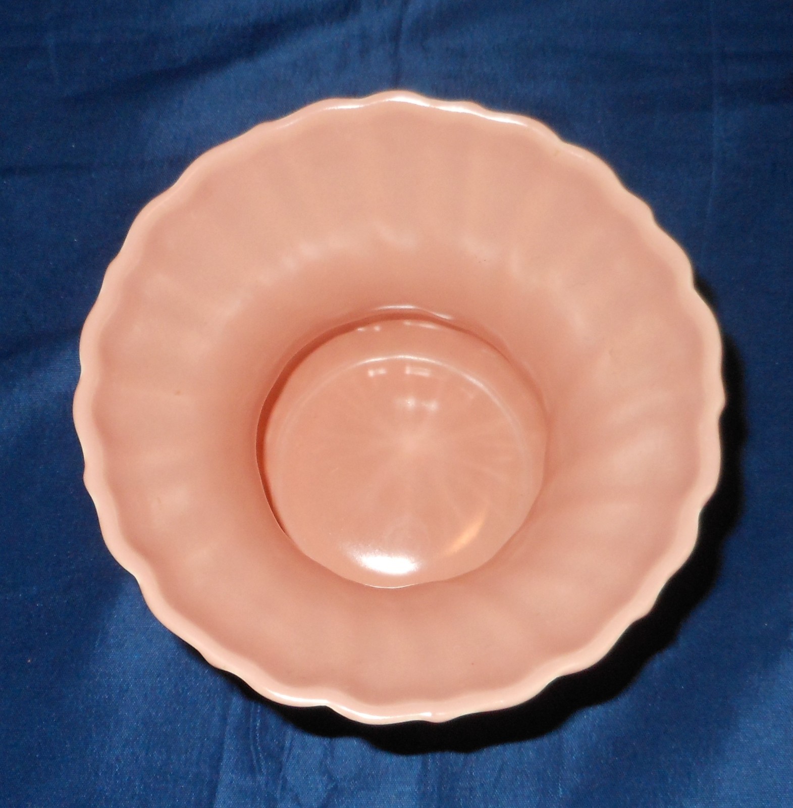 Vintage Franciscan Ware Satin Coral Vase Coronado 1940-1947 4″ High #173 GMB
