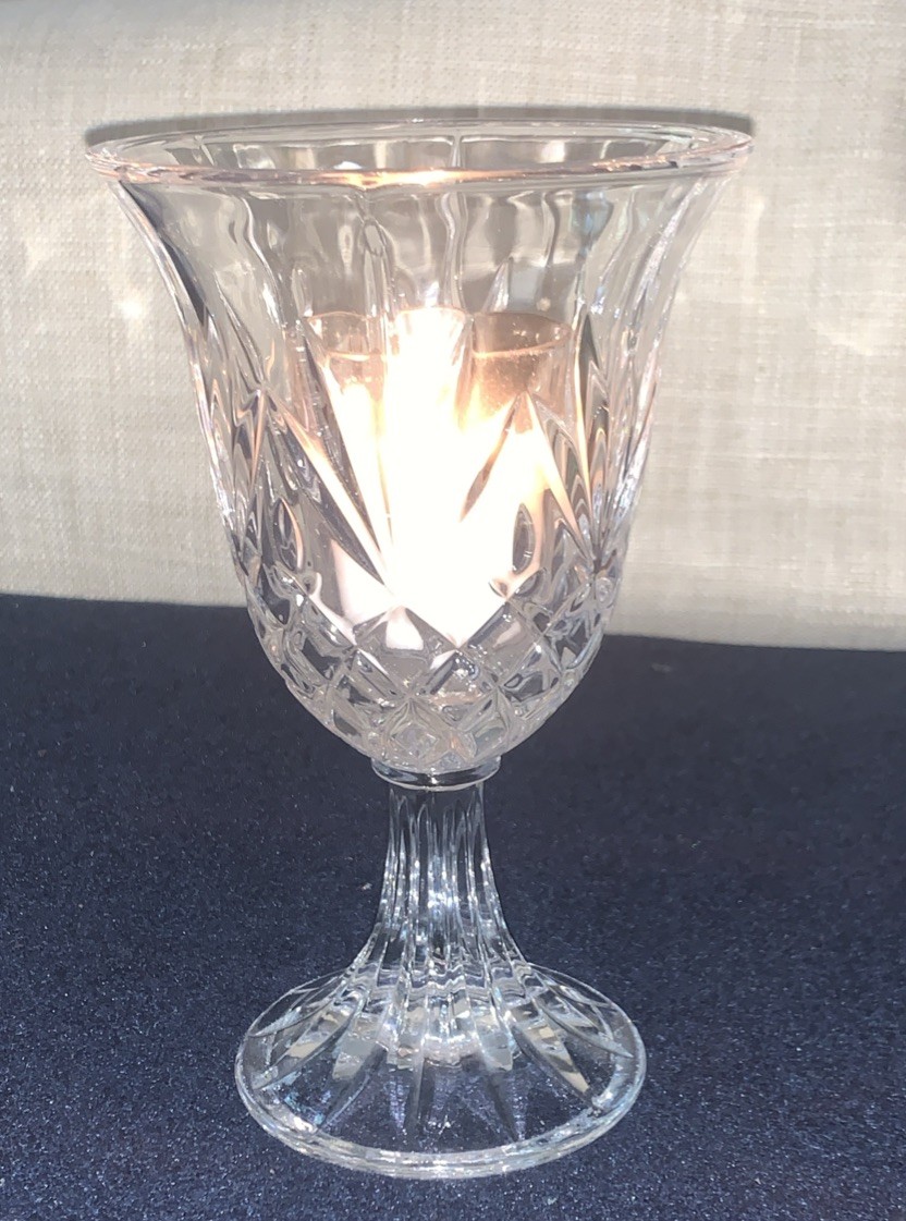 Godinger Lexington 24% Lead Crystal Hurricane Vase Pineapple Pattern
