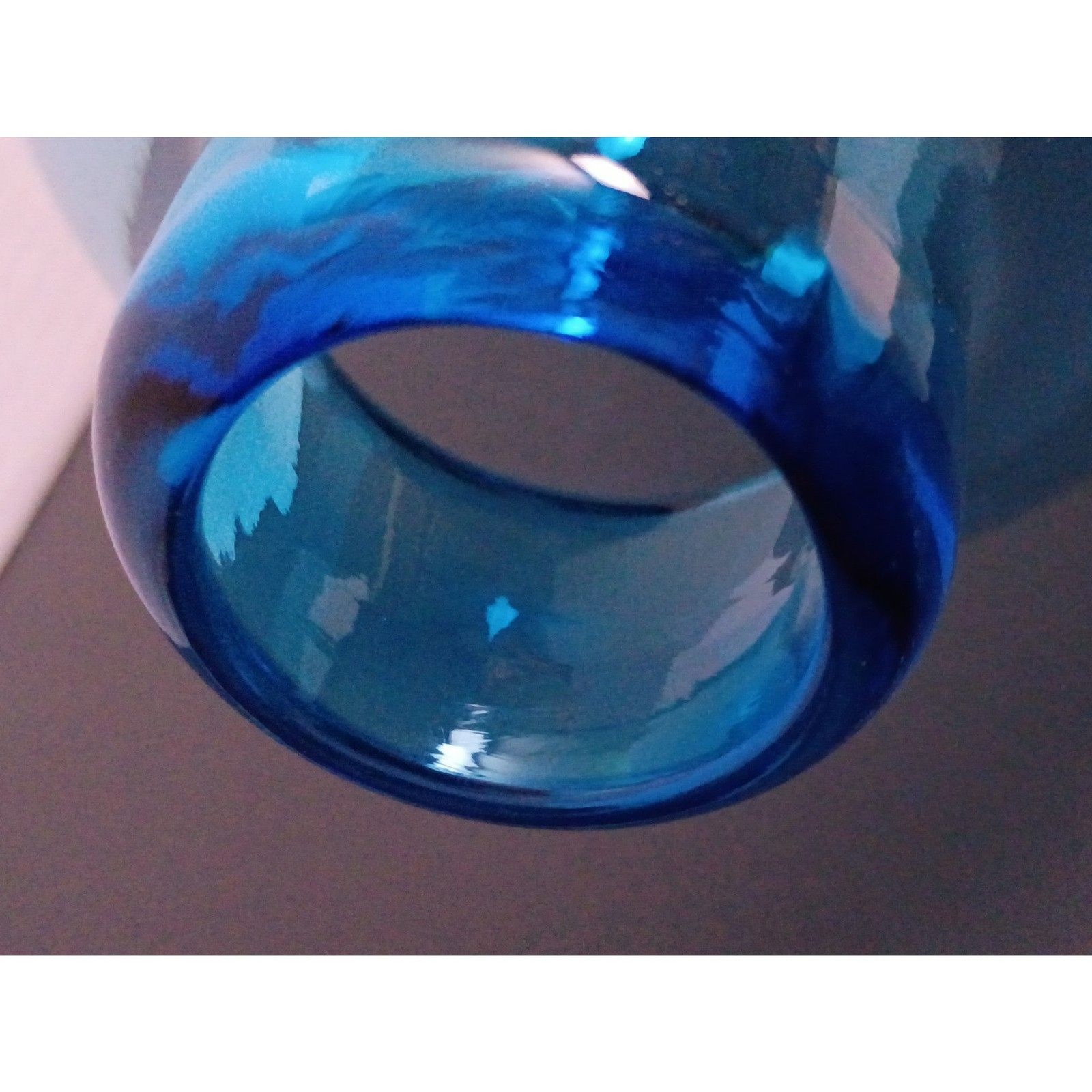 Modern Art Glass 12″ Vase Striking Blue Ombre Design with Deep Navy Base