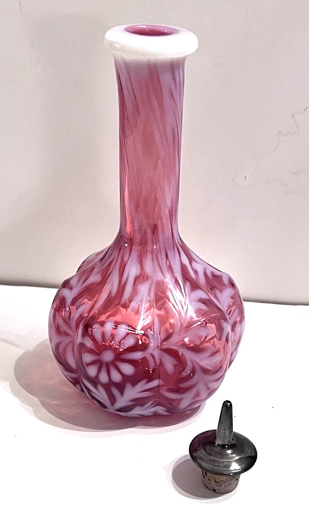 Vintage Fenton ® LG Wright Daisy & Fern Cranberry Opalescent Barber Bottle-RARE!