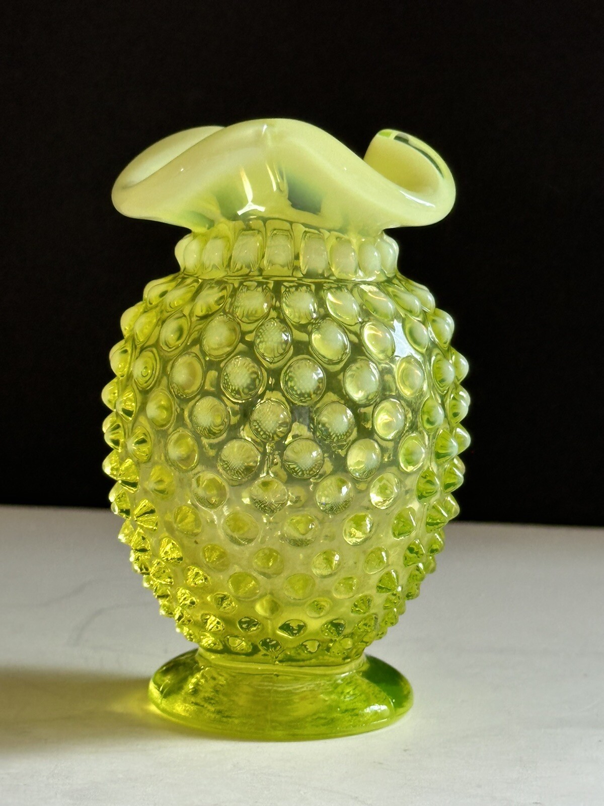 Fenton Vaseline Hobnail Topaz Opalescent Glass Flower Bud Vase 1940s Vtg #3855