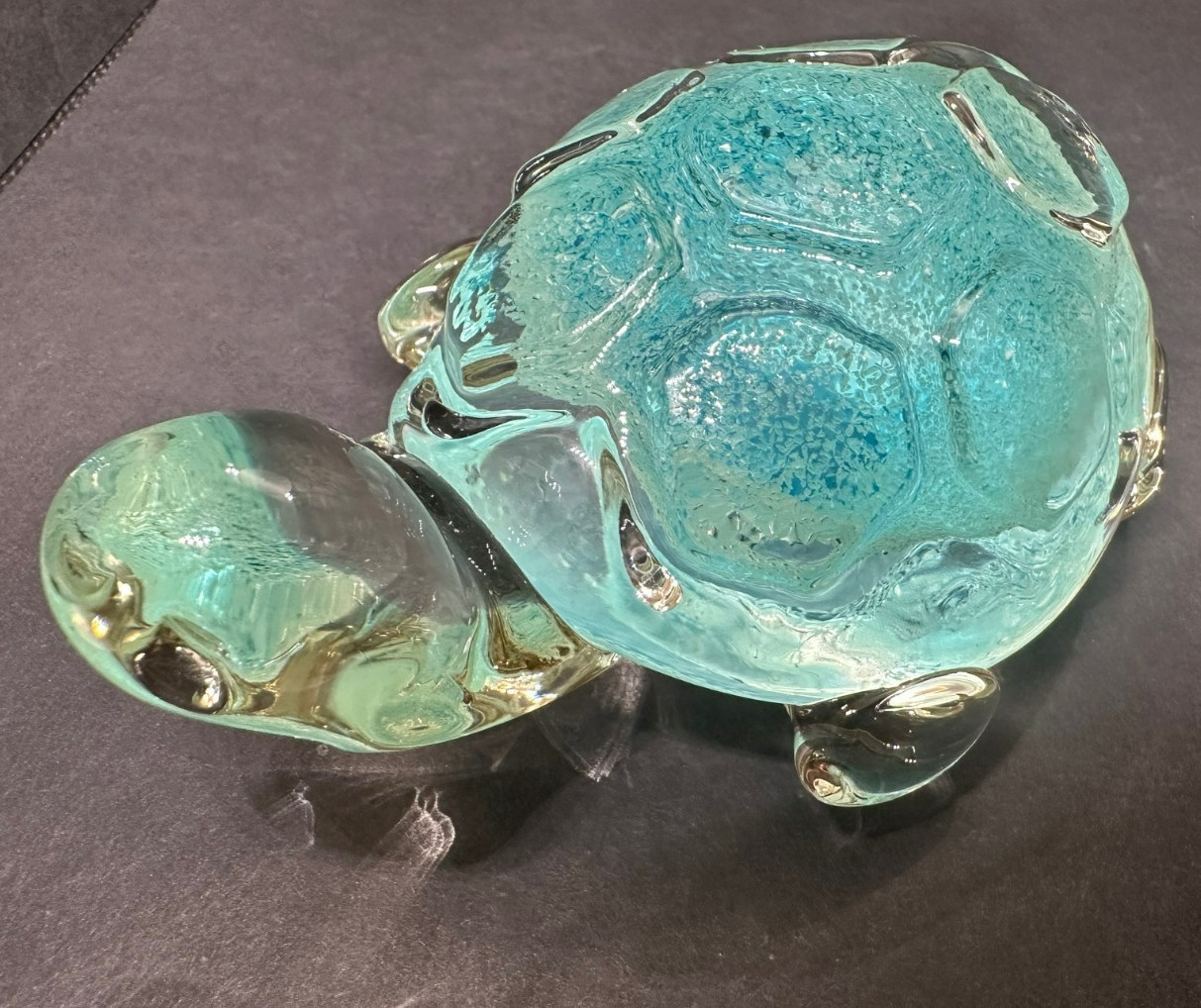 Dynasty Gallery Clear Aqua Sea Turtle Glass Figurine Paperweight Glows in DarK