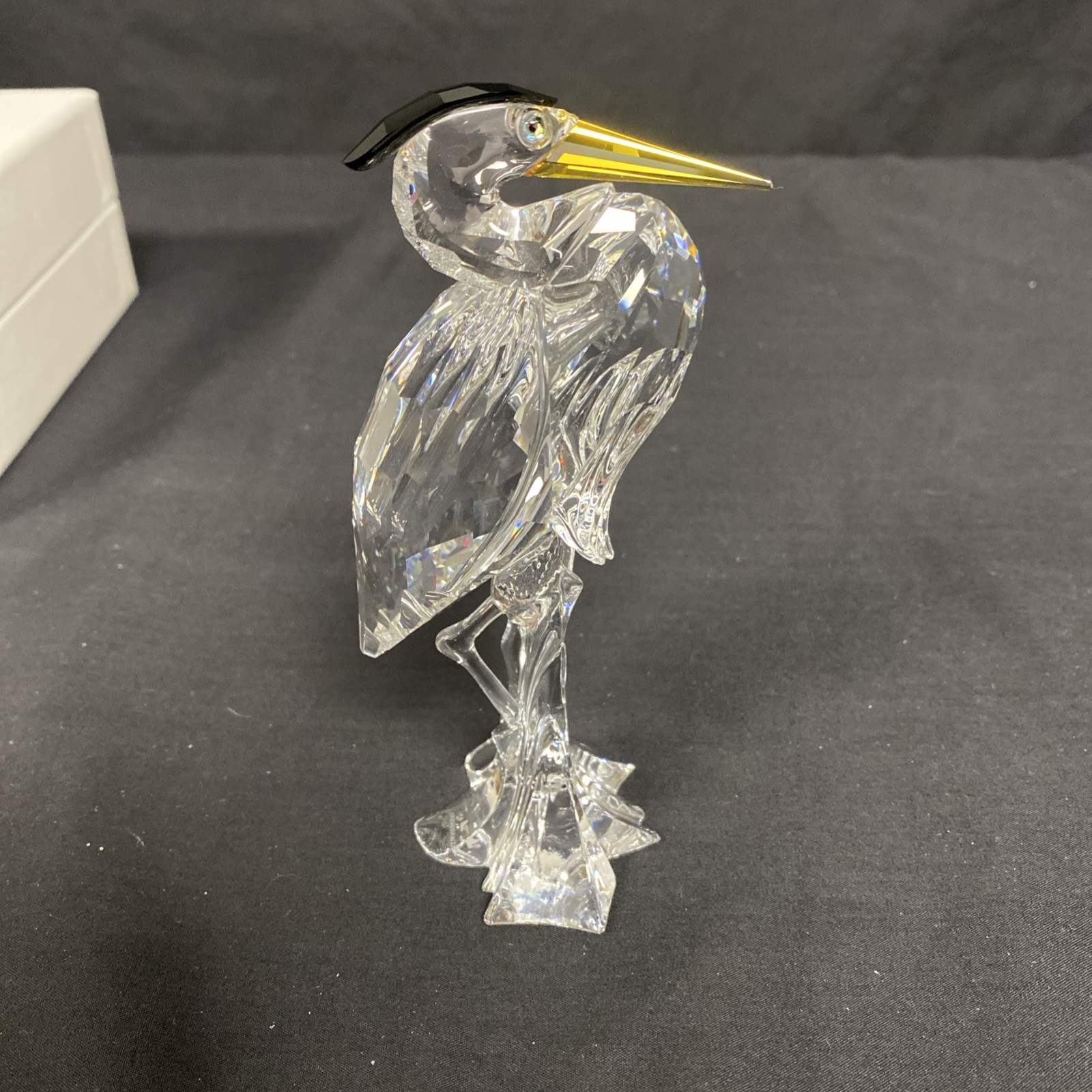 Swarovski Crystal Figurine 7670 NR 000 001 “SIL VER HERON” With Original Box