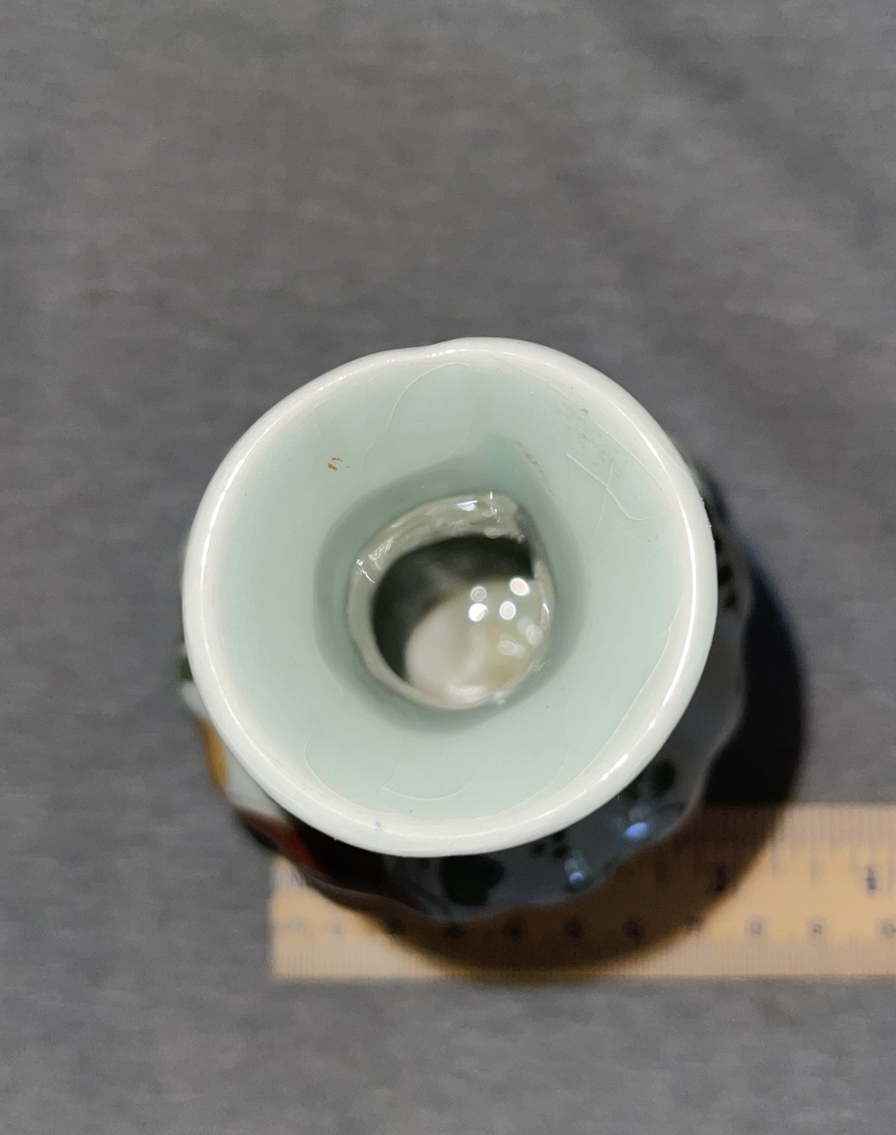 Vintage Hand Painted DP Delft small 6.5″ Bud Vase 252B